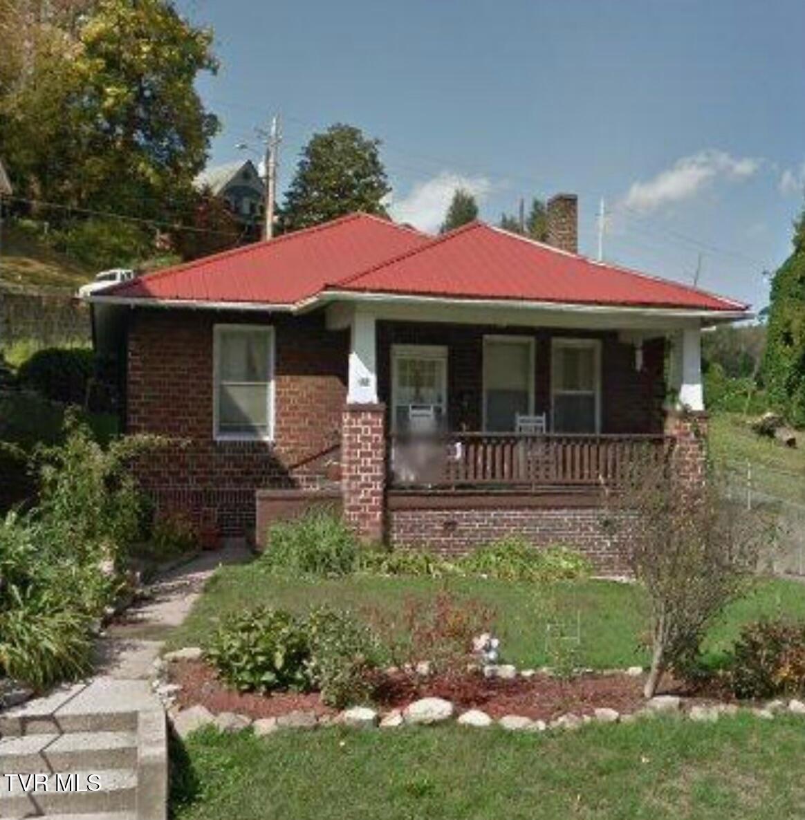 726 Northeast Virginia Ave Avenue Property Photo