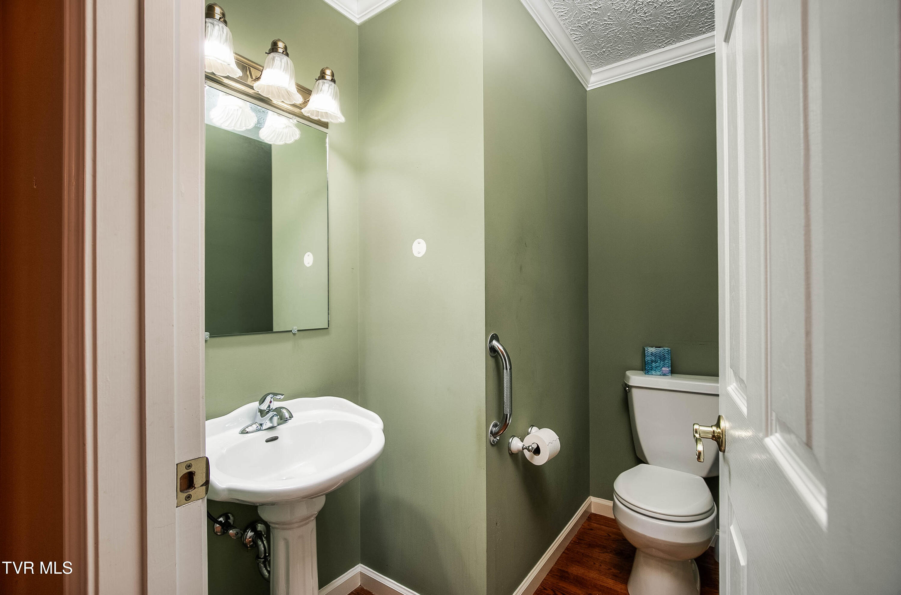 752 West Valley Drive Property Photo 15