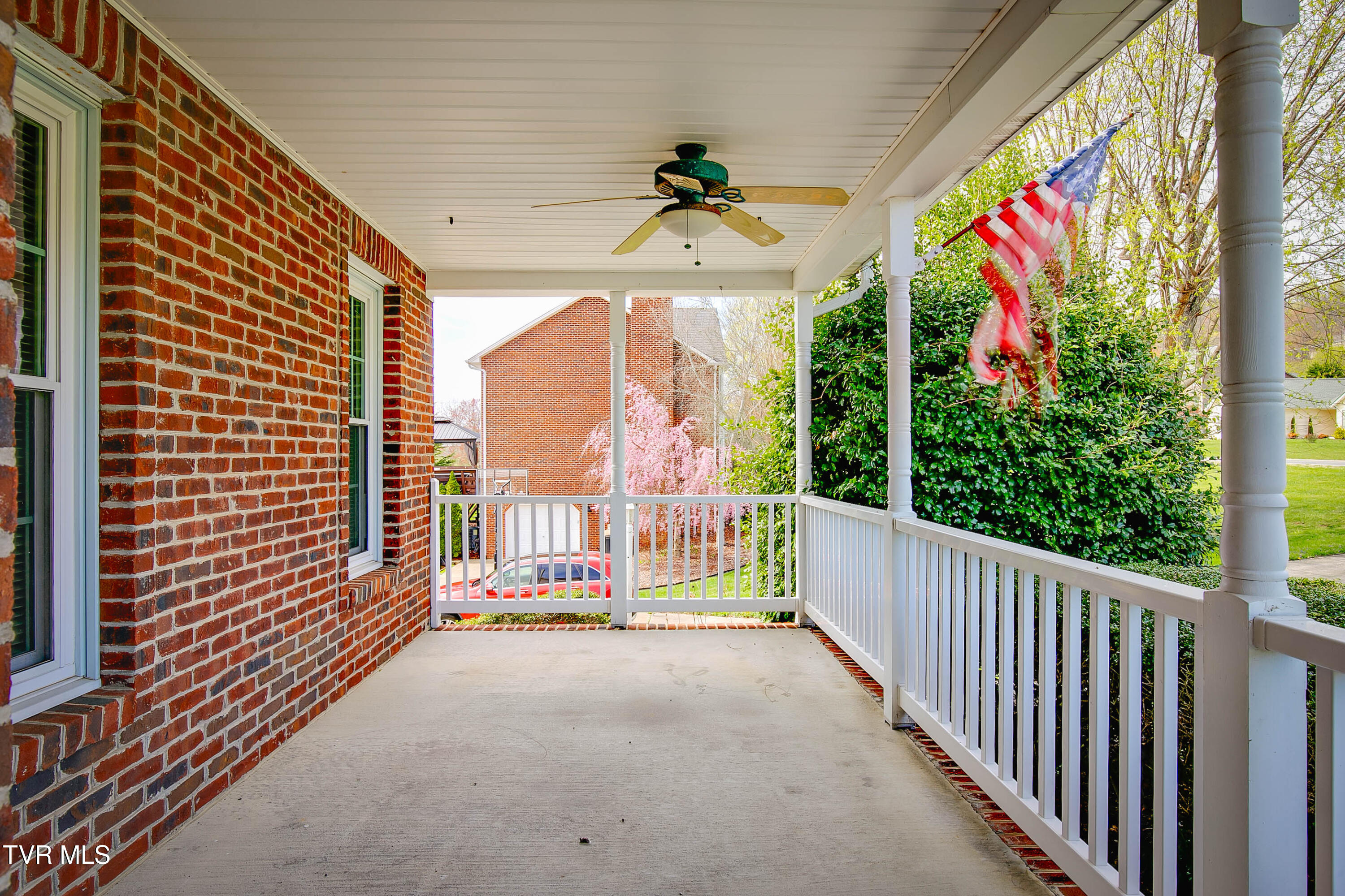 752 West Valley Drive Property Photo 27