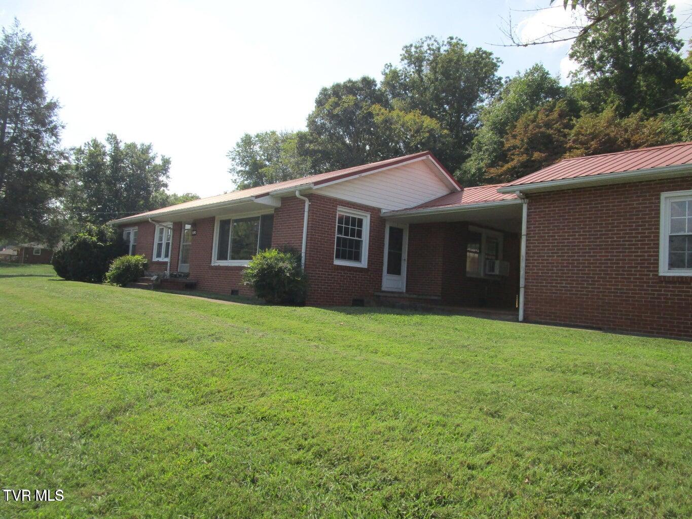1142 Jackson Hollow Road Property Photo 1