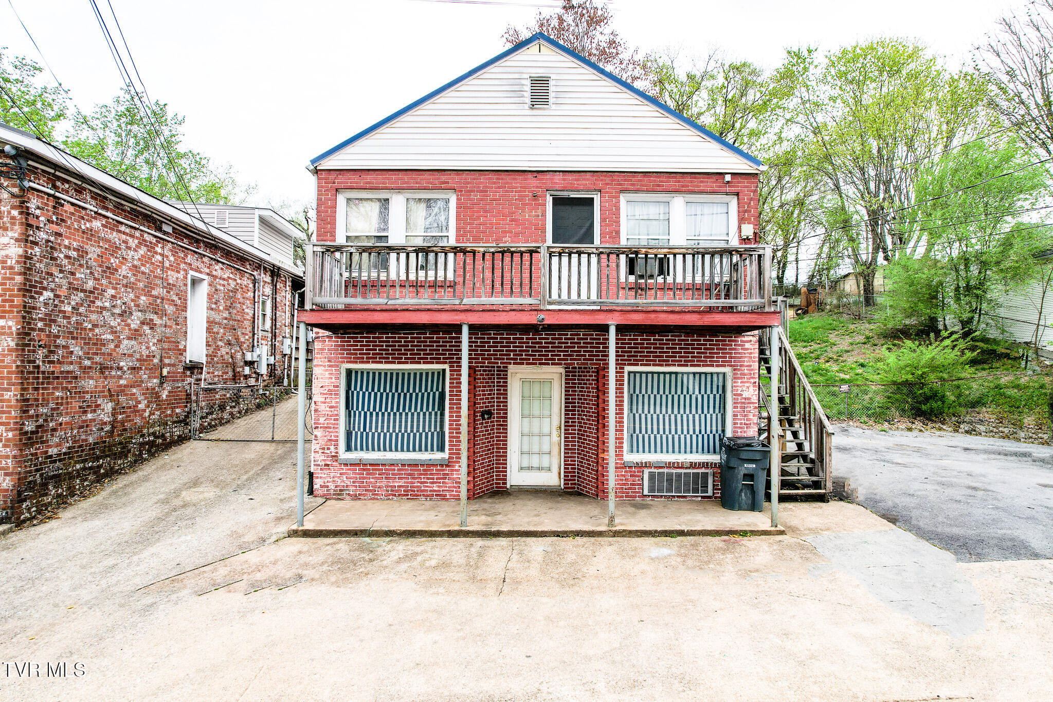 1416 Lynn Garden Drive Property Photo