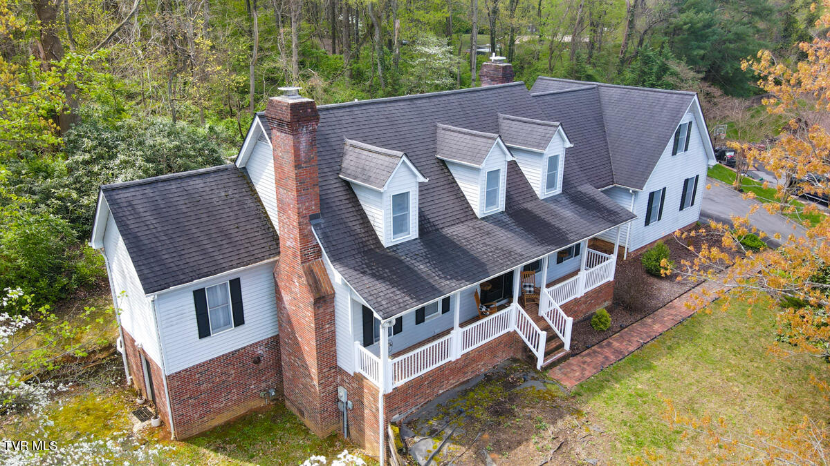1502 Kings Row Property Photo