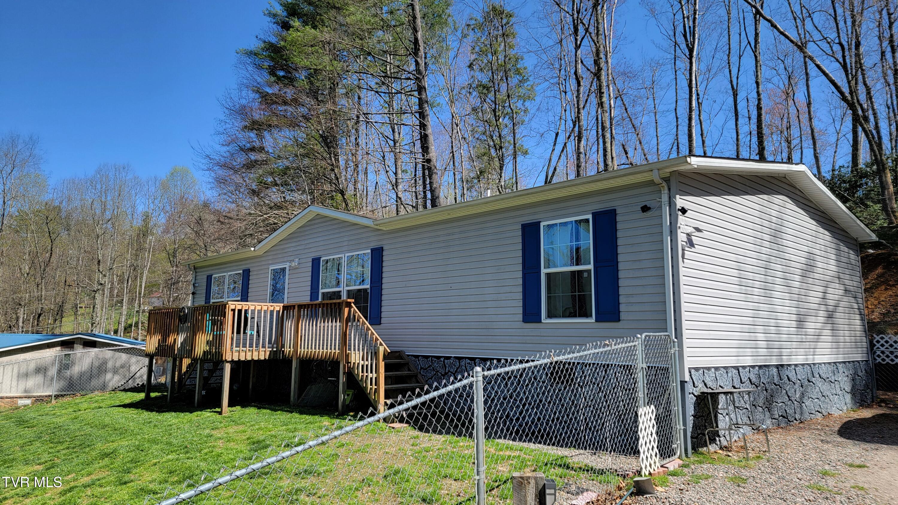 1229 Pleasant Valley Road Property Photo