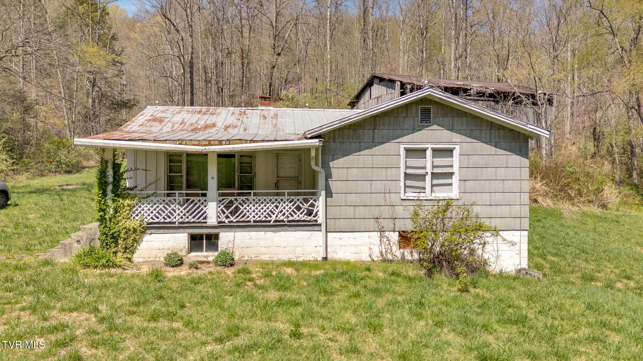 2740 Dry Creek Road Property Photo