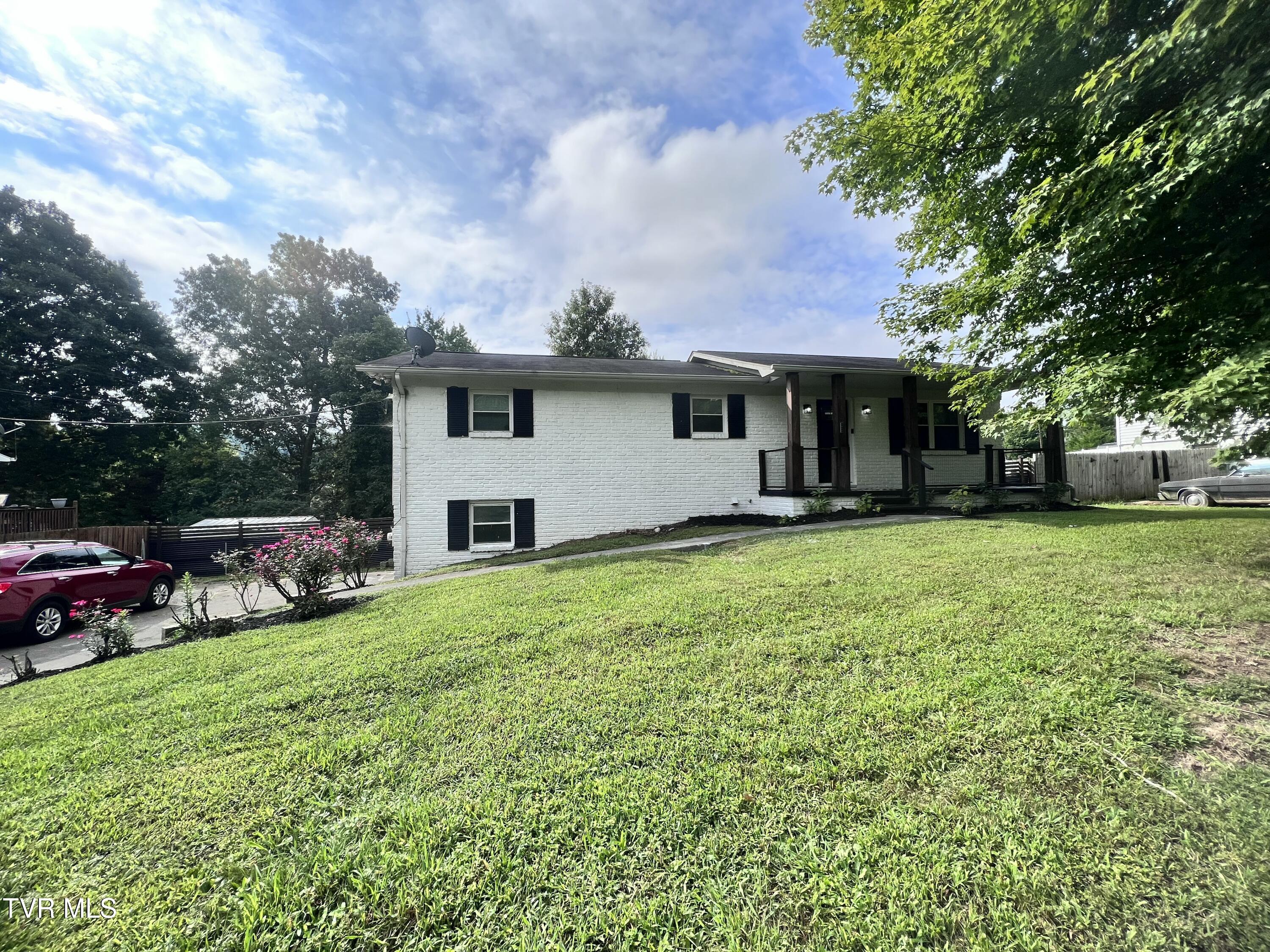 2928 Mynatt Road Property Photo 1