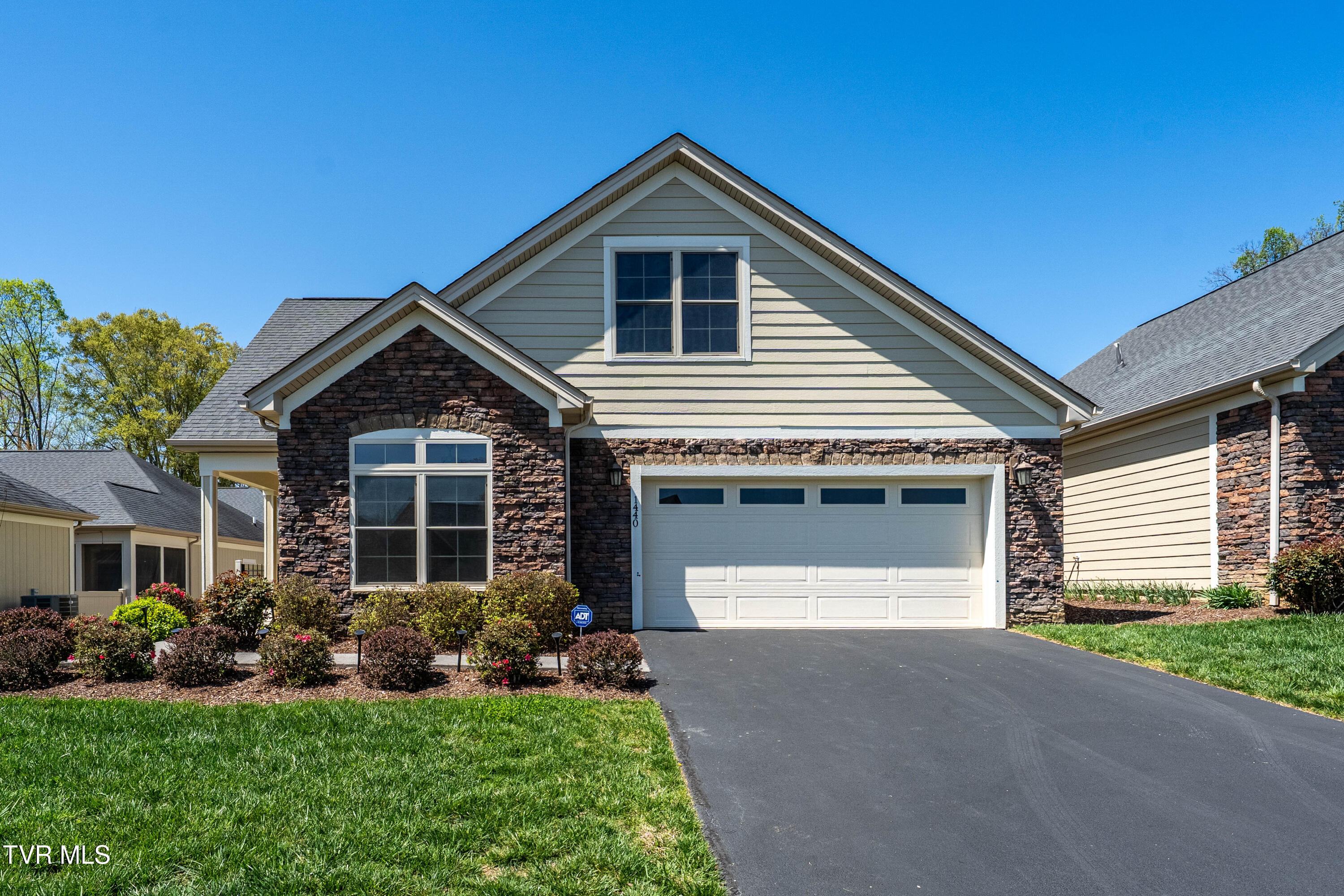 1440 Hatterdale Farm Road Property Photo