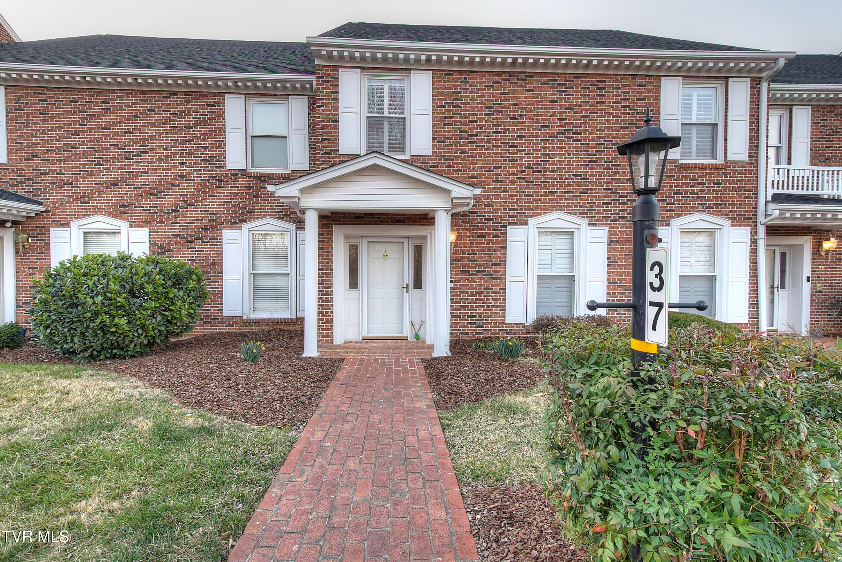 112 Barberry Road Property Photo
