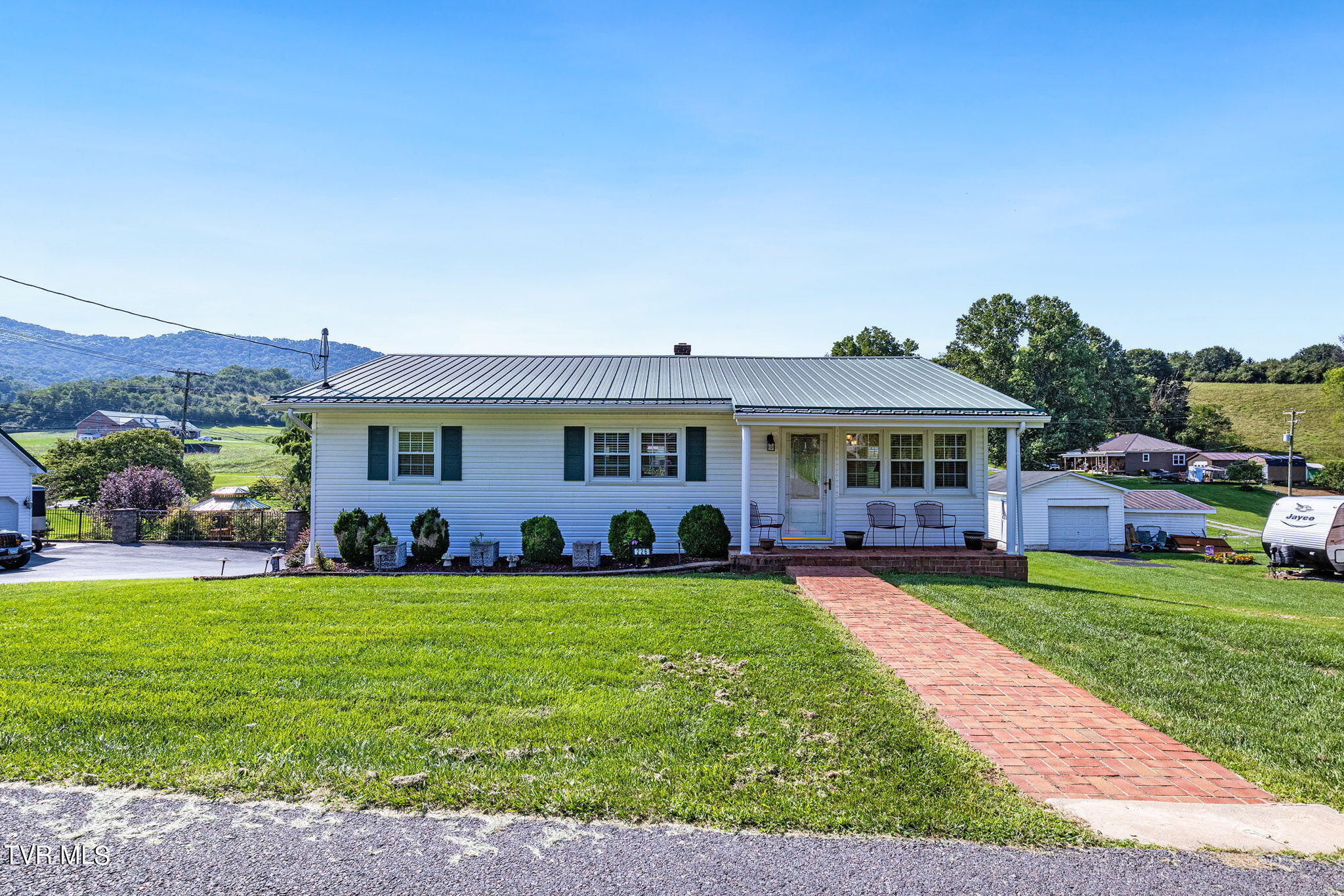 226 Old Rock Road Property Photo