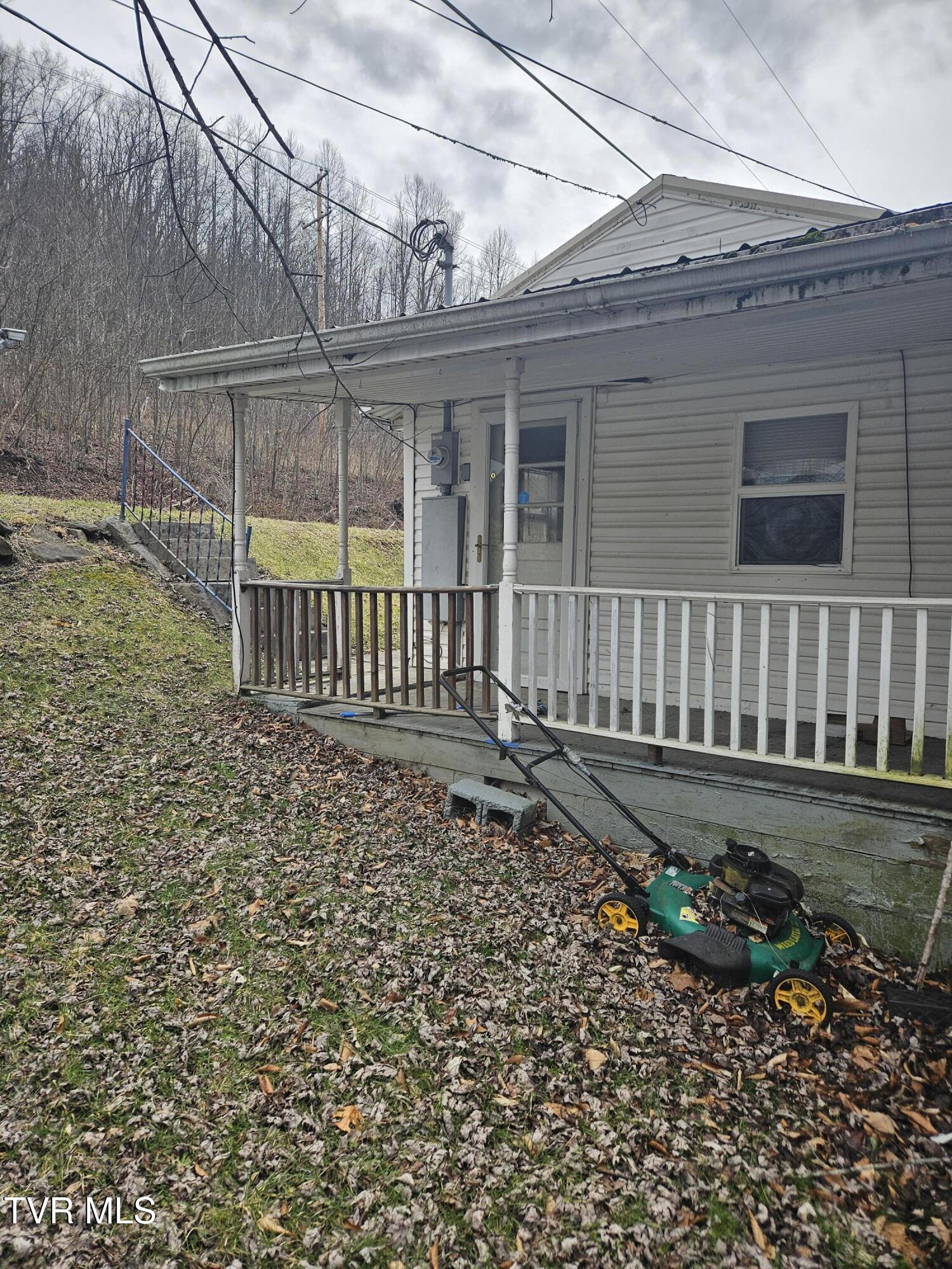8821 Maple Road Road Property Photo 1