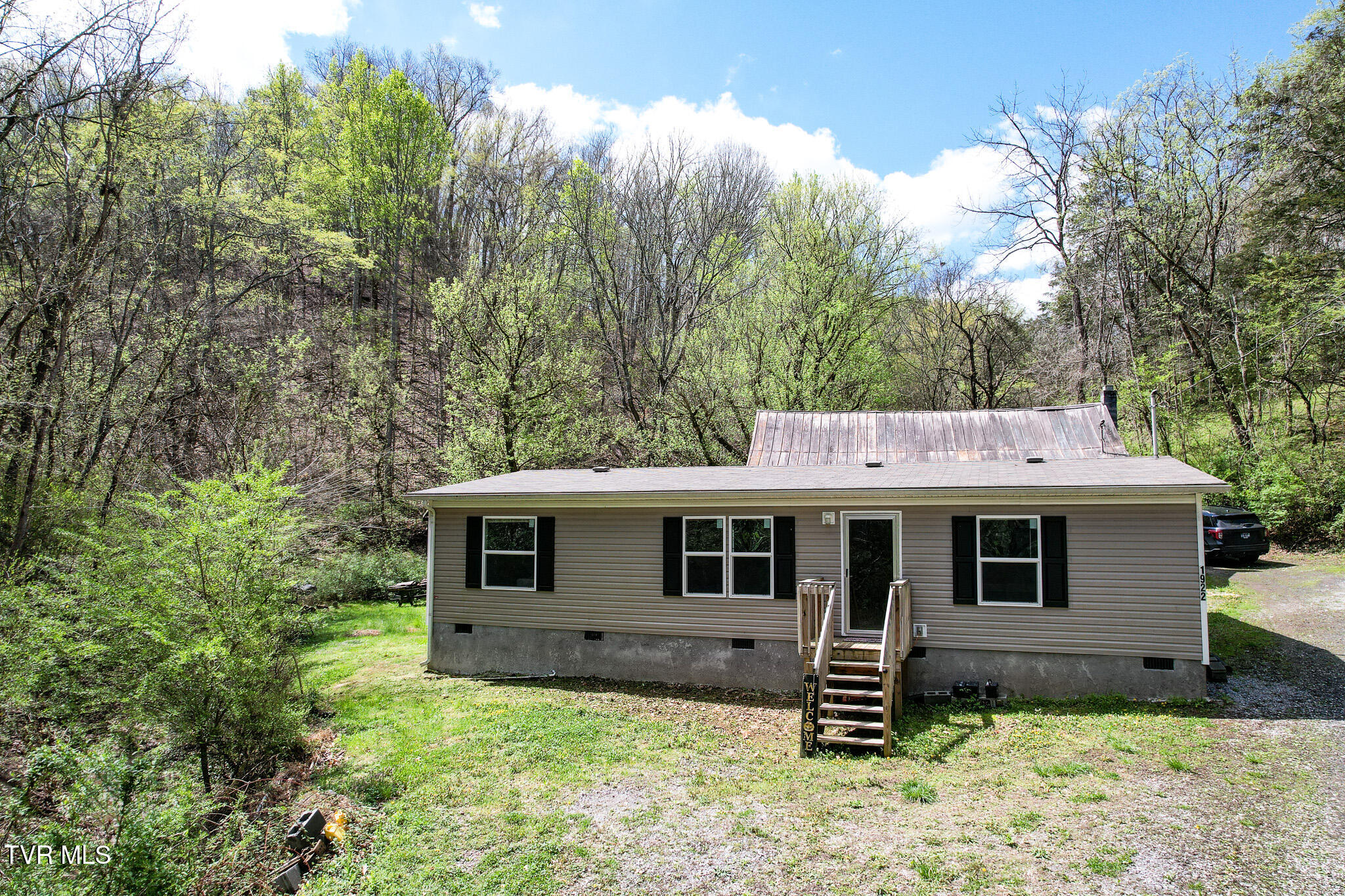 1922 Stair Road Property Photo