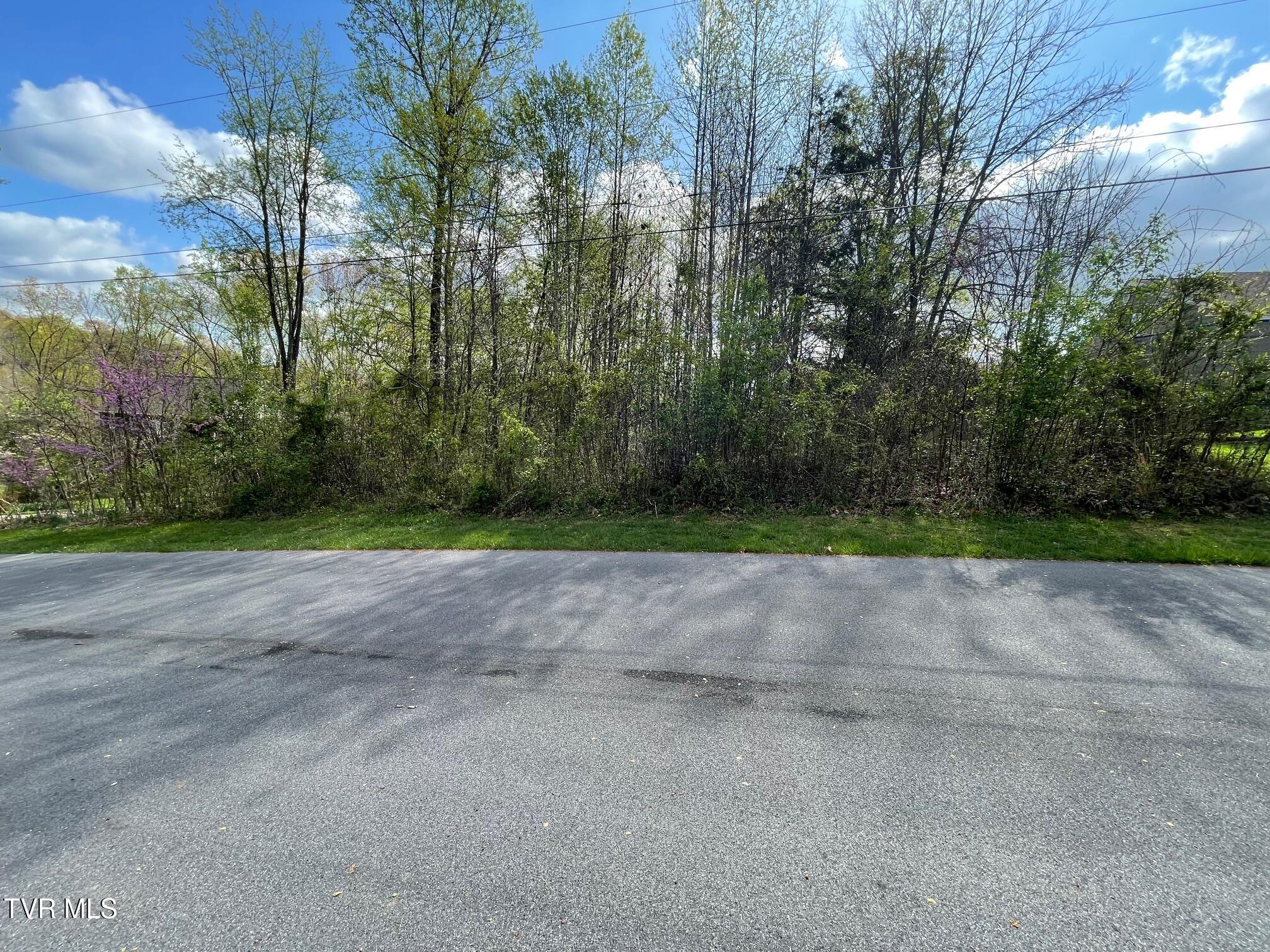 354 Glasgow Lane Property Photo