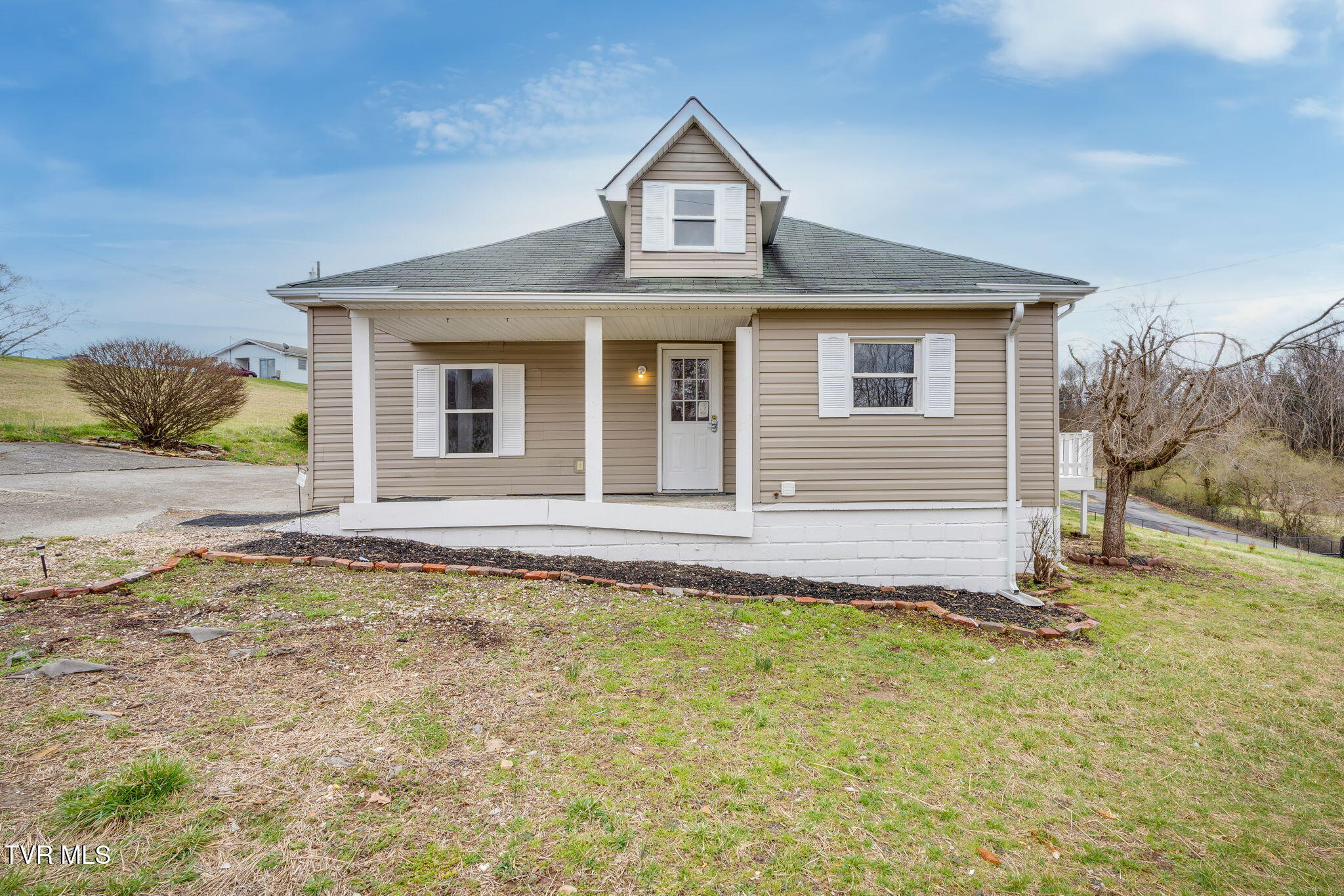 475 Shakesville Road Property Photo