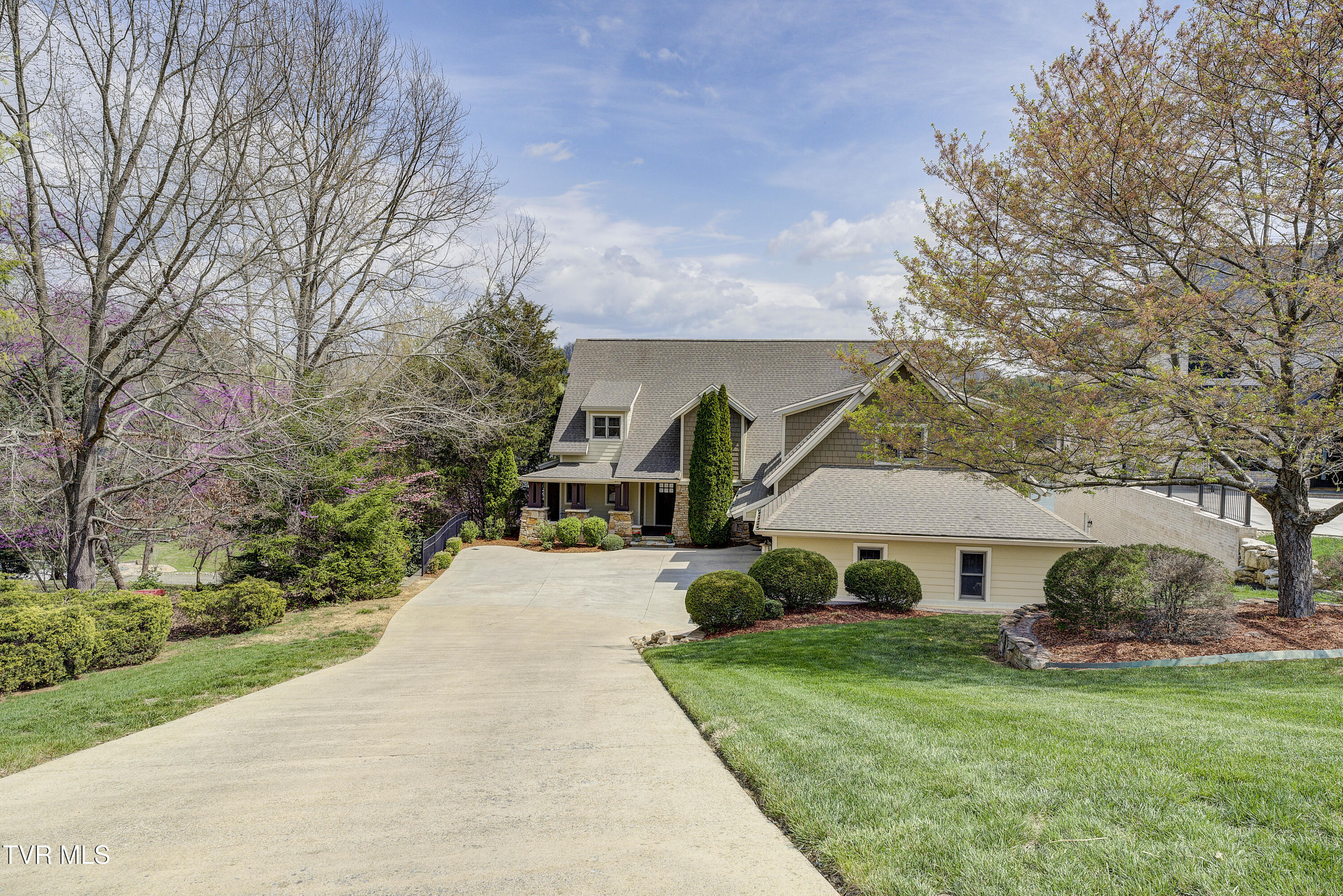 149 Lake Harbor Drive Property Photo