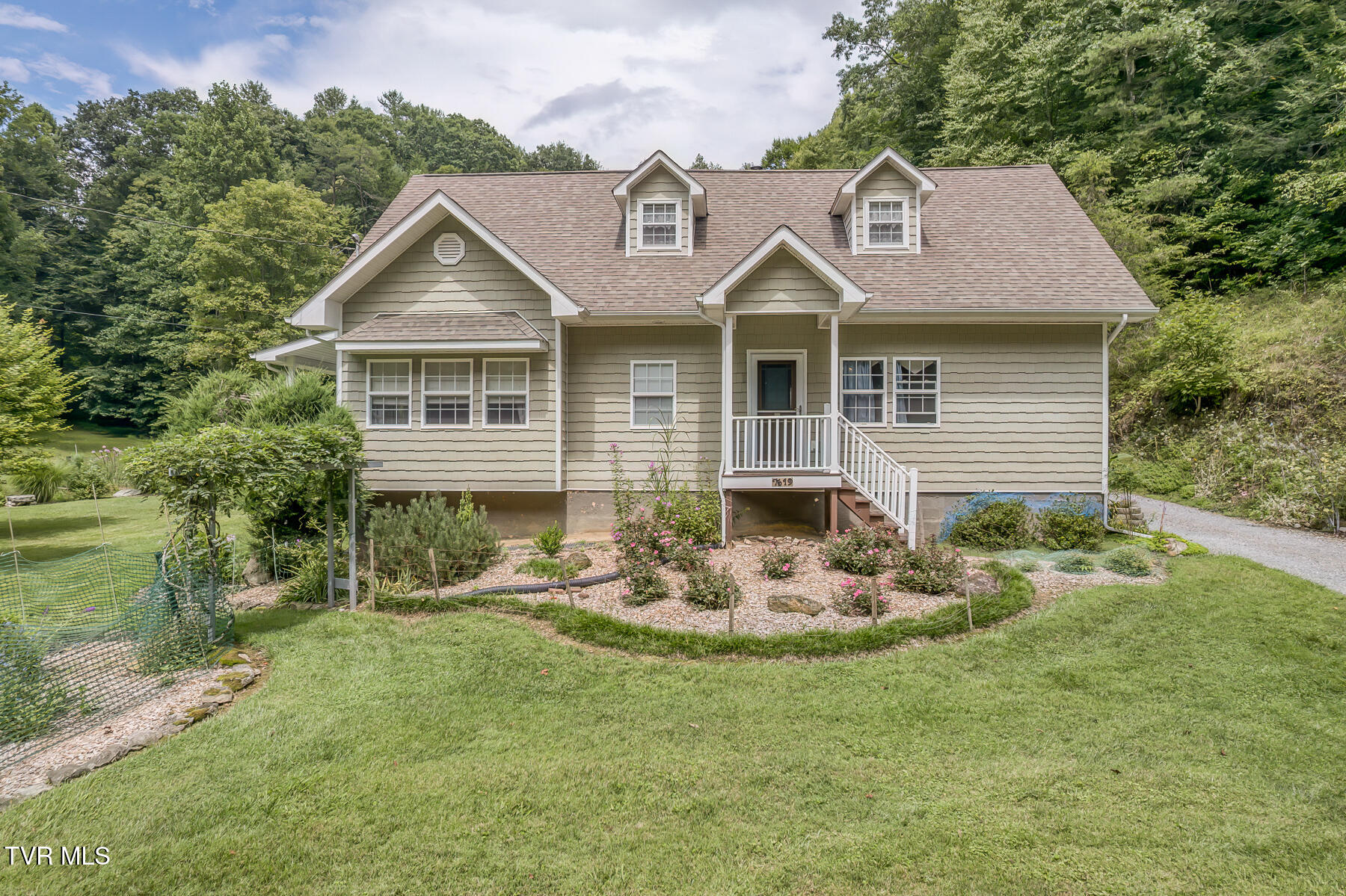 7519 Wolf Run Road Property Photo