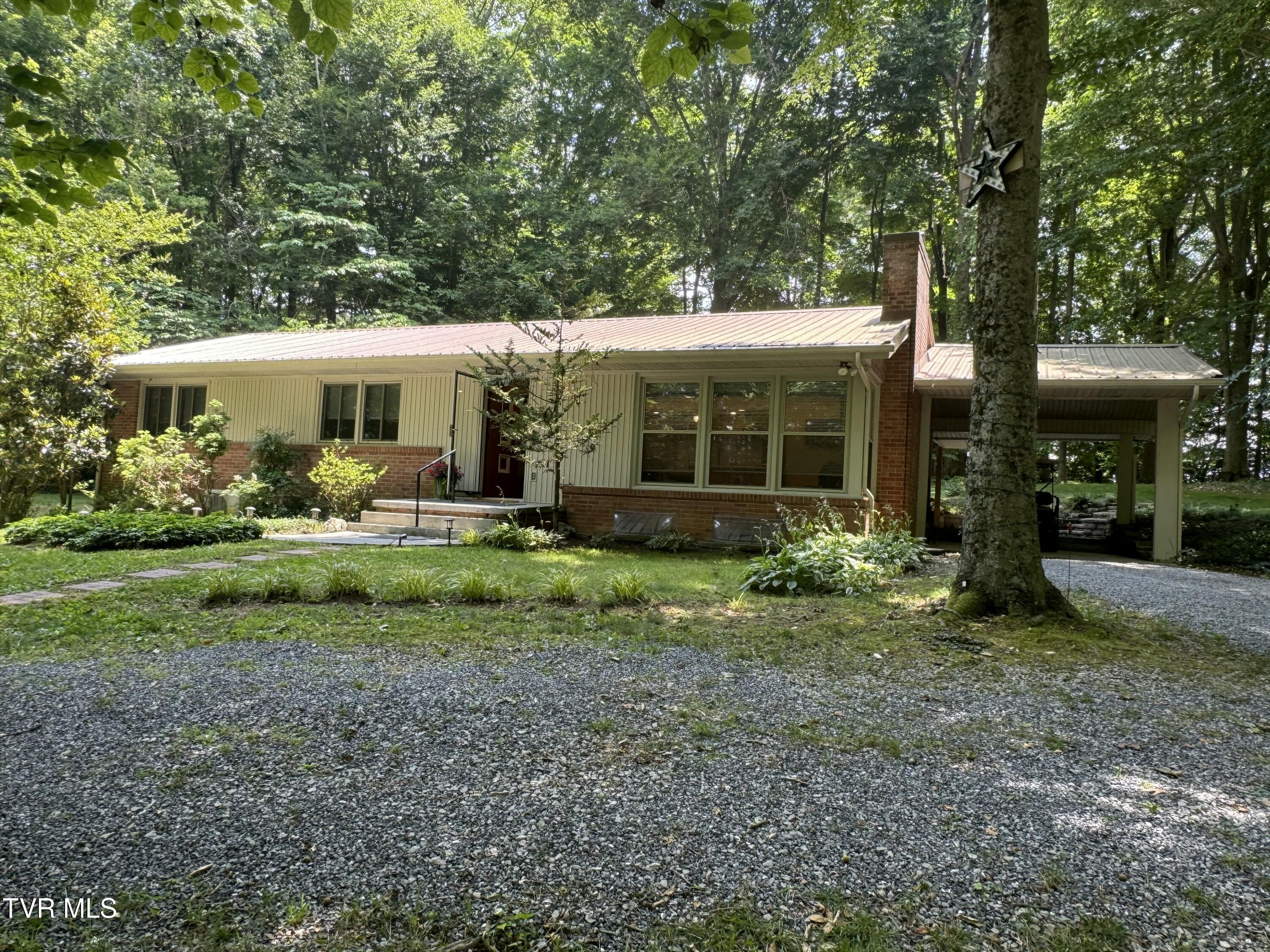 355 Holston Drive Property Photo 1