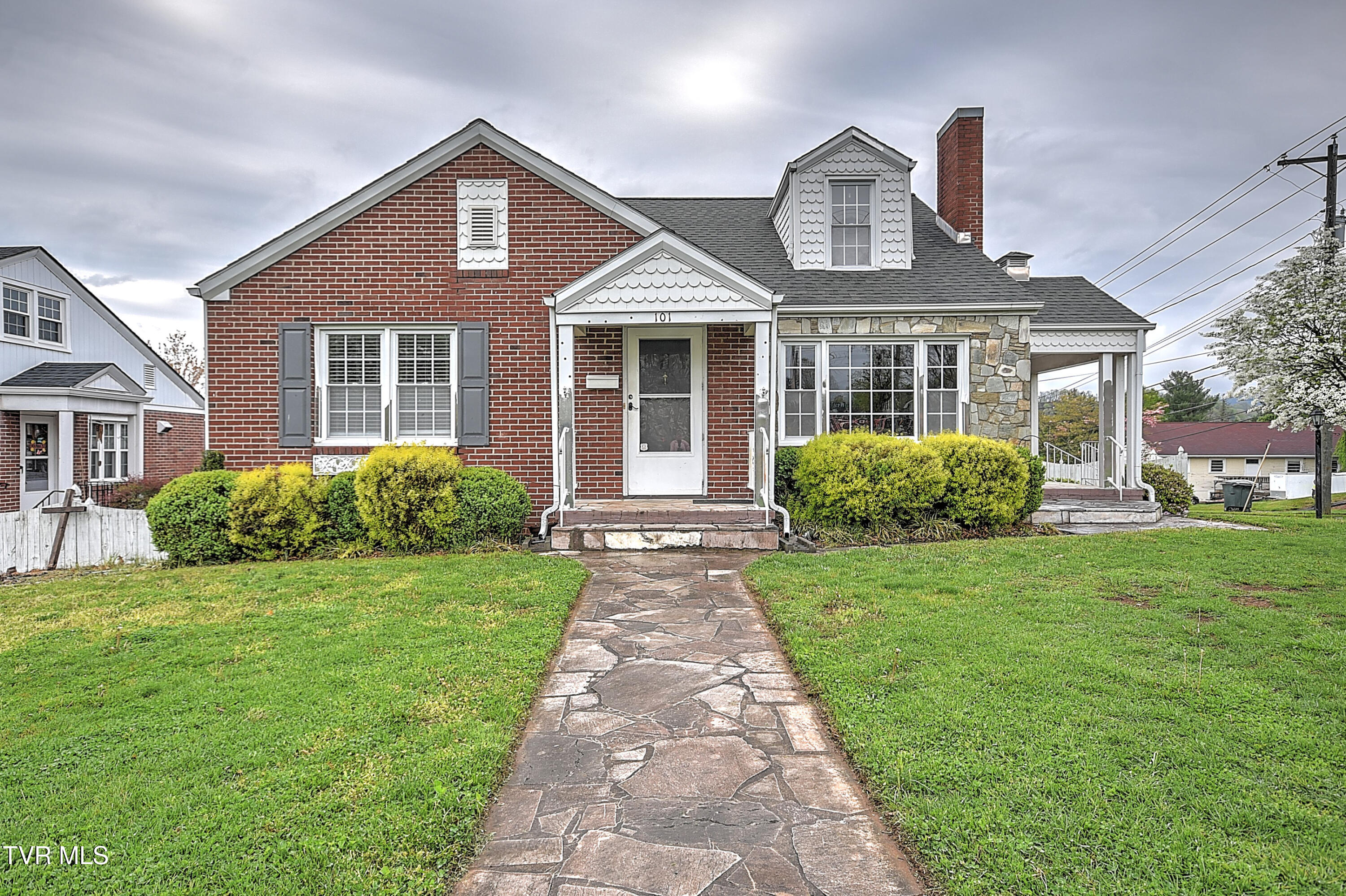 T A Dugger Real Estate Listings Main Image