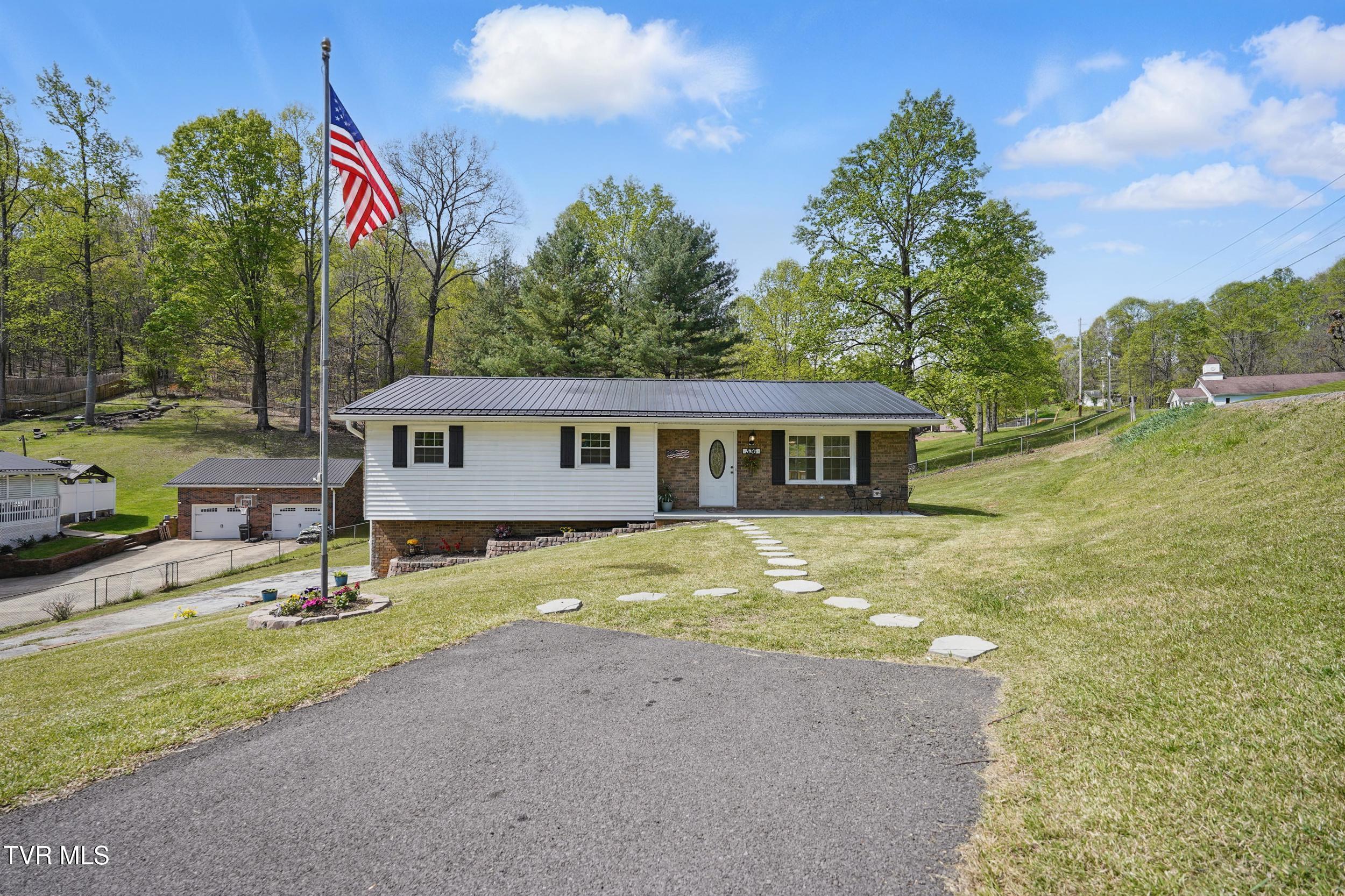 536 Chadwell Road Property Photo