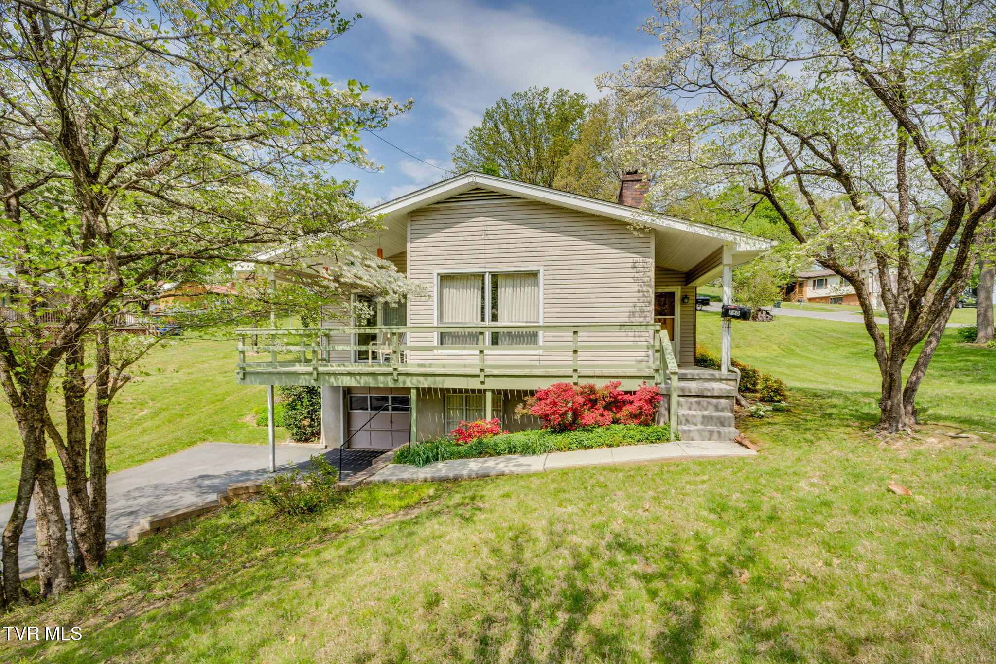 750 Mcchesney Drive Property Photo 1