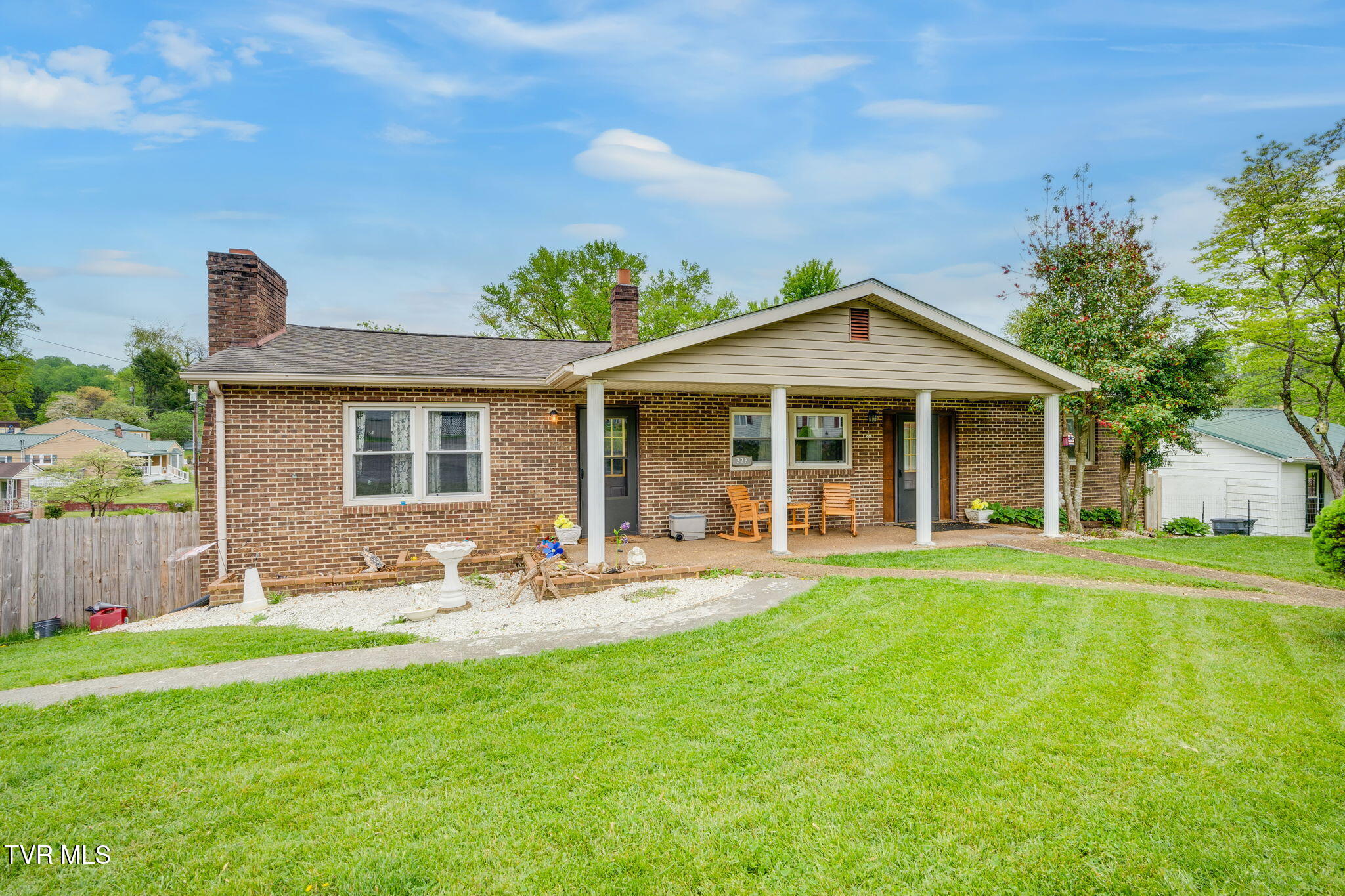 226 Delaney Street Property Photo