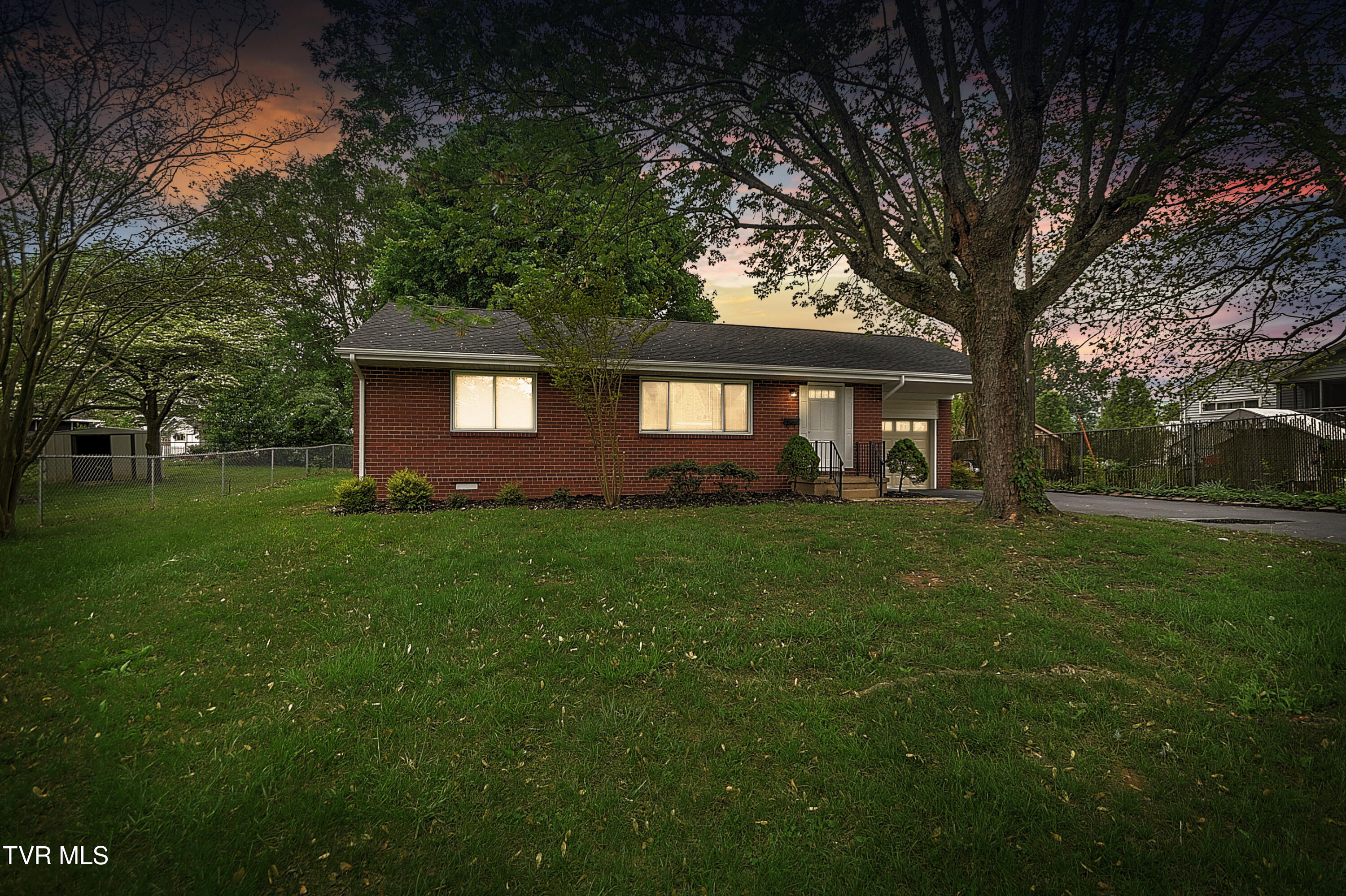 1313 Putnam Street Property Photo