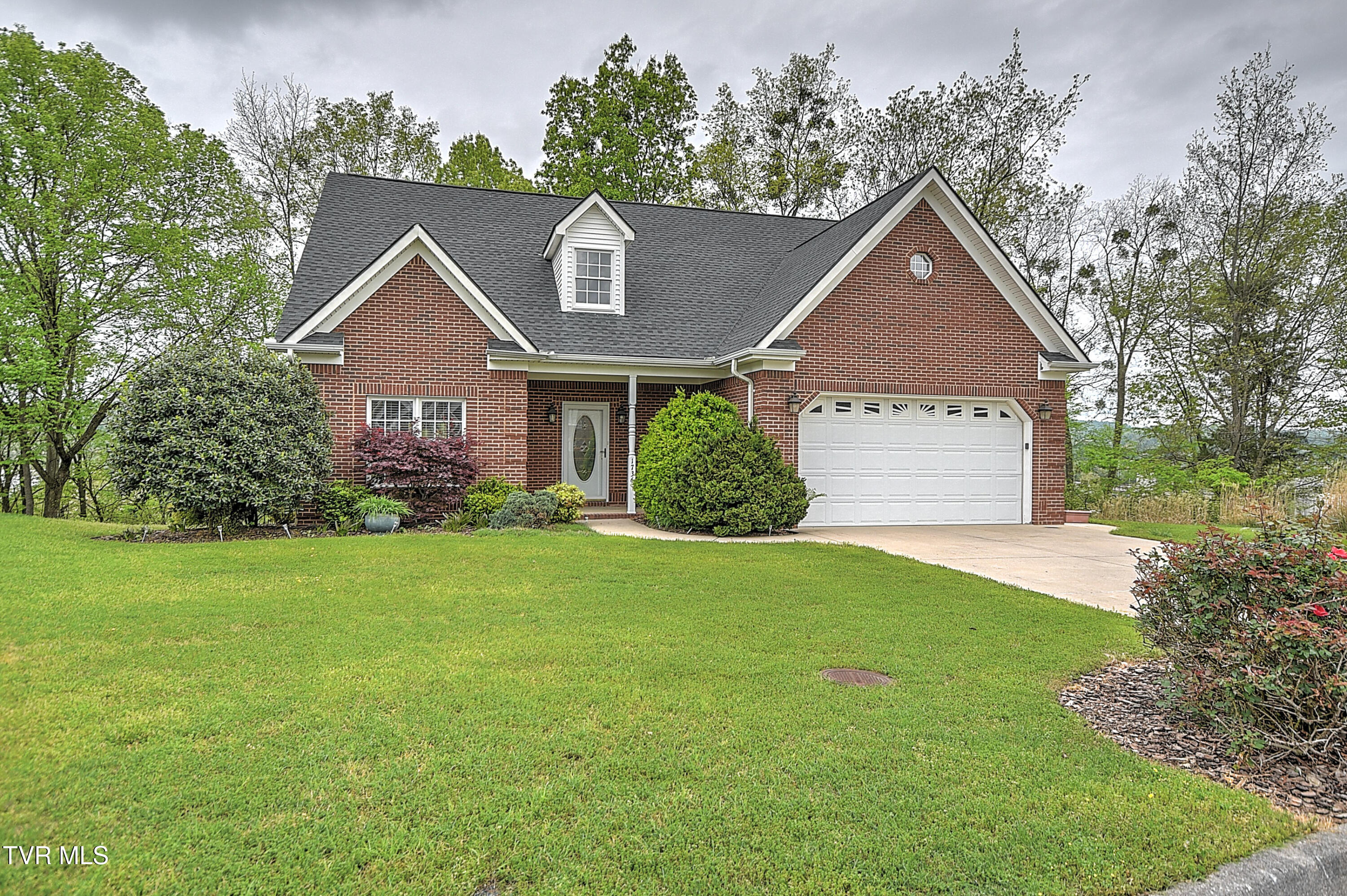 1736 Blakewood Court Property Photo