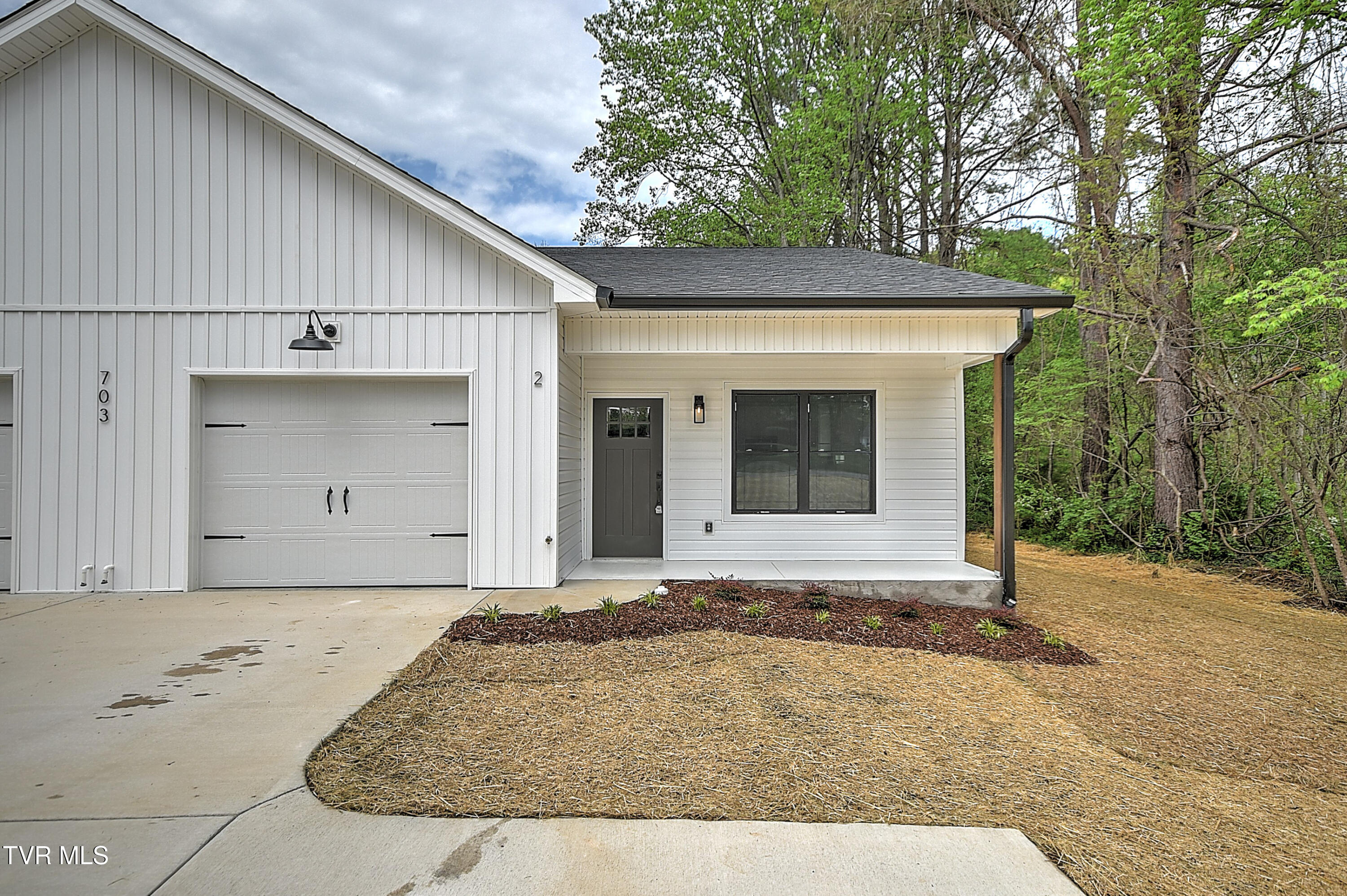 703 Swadley Road Property Photo