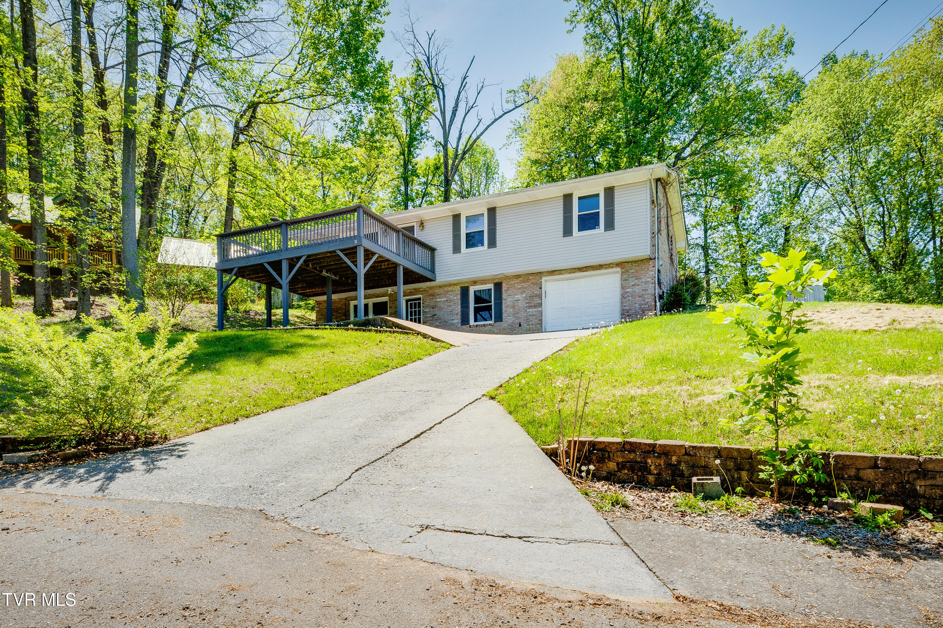112 Fairwood Street Property Photo