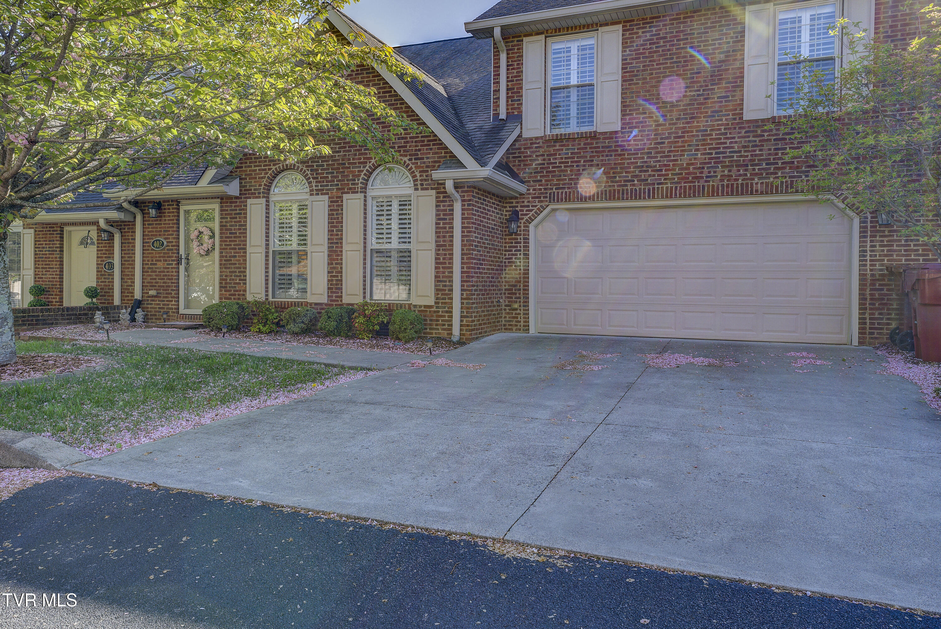 404 East Mountain View Road Property Photo