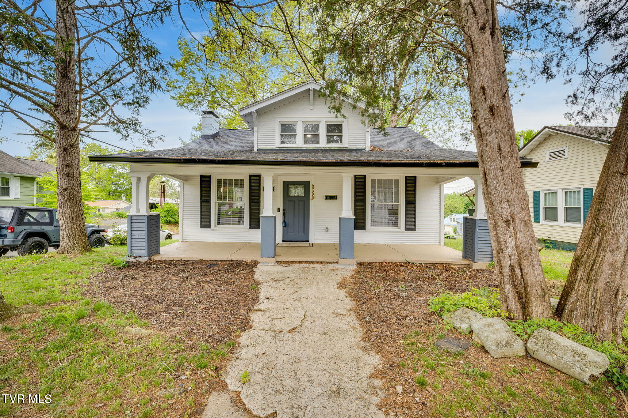 718 Wilson Avenue Property Photo 1
