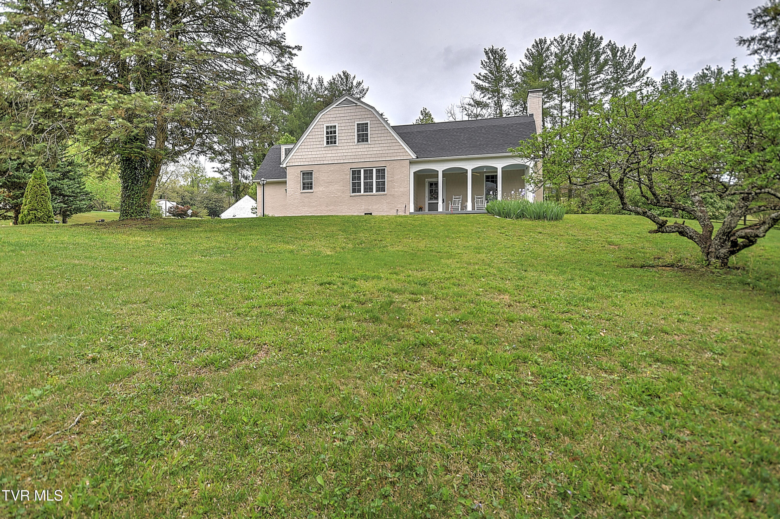 205 Lavinder Lane Property Photo