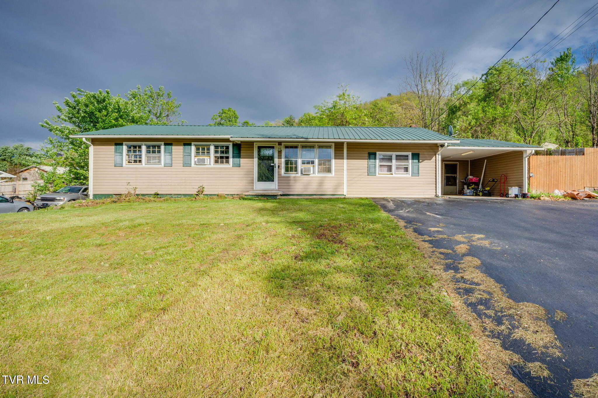 105 Deaton Street Property Photo