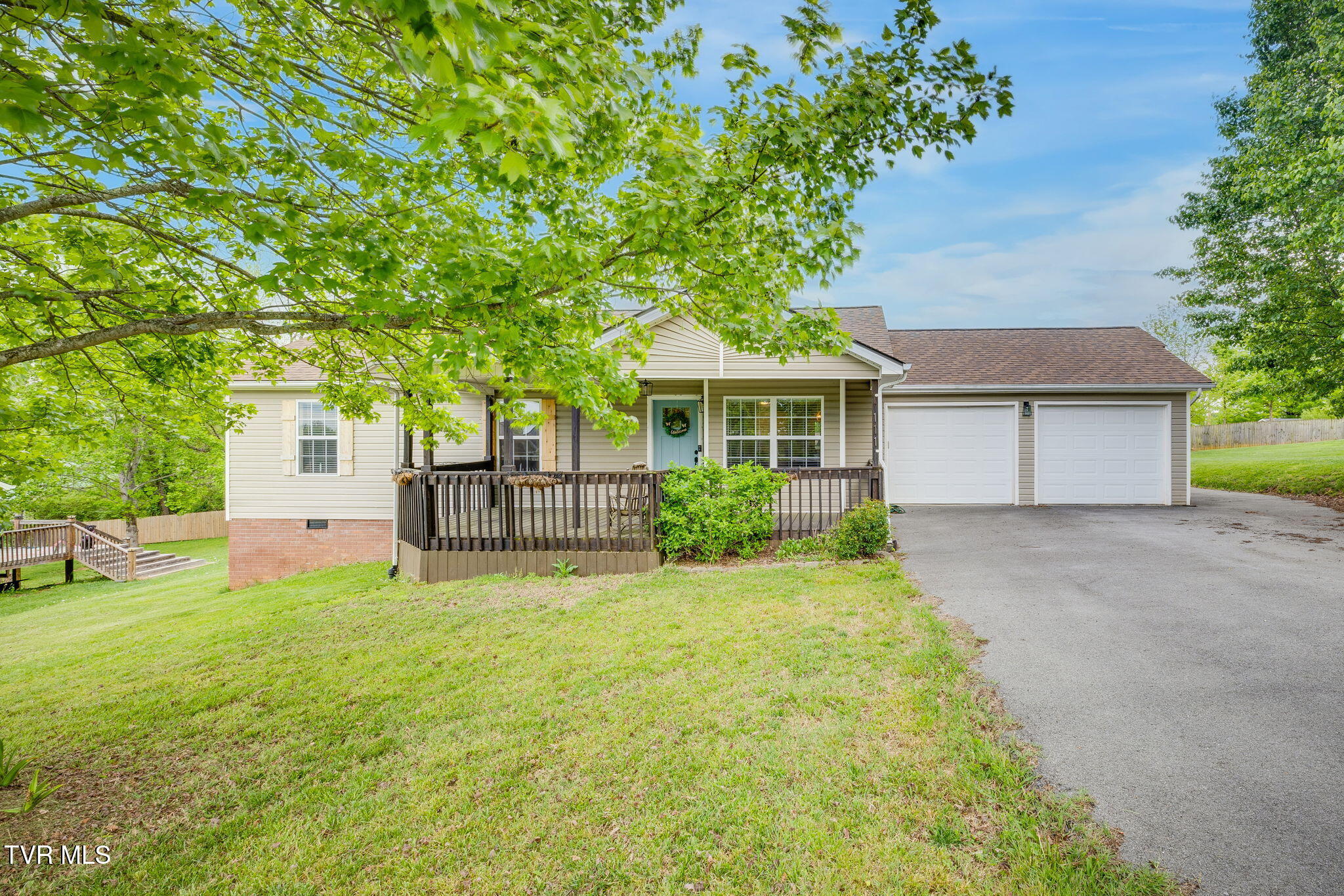111 Glen Ayre Drive Property Photo