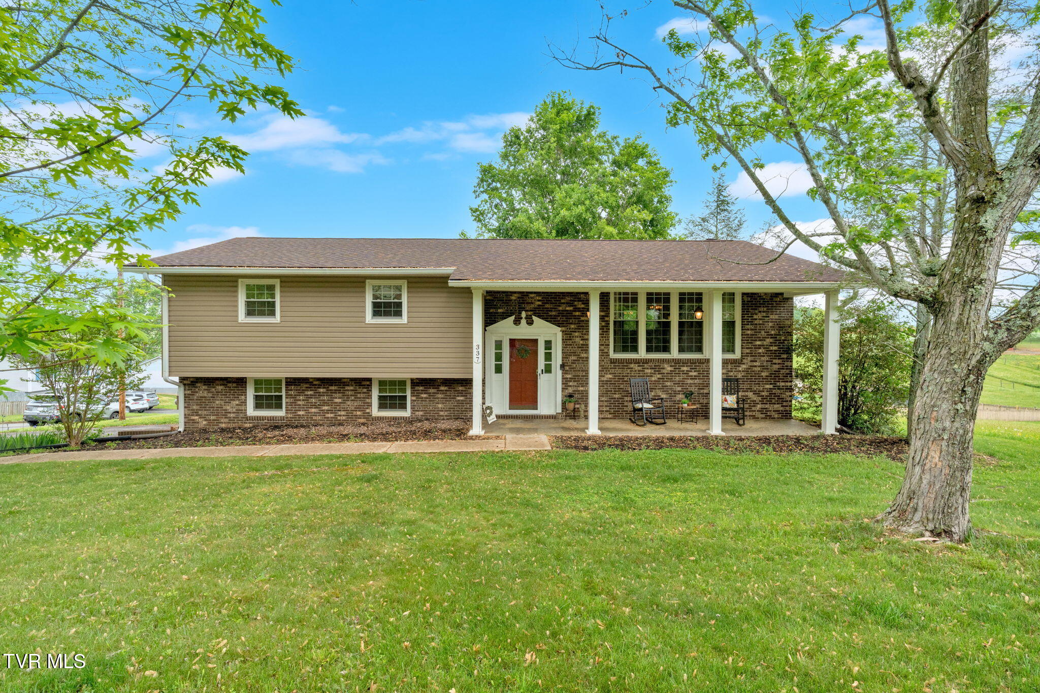 337 Flourville Road Property Photo