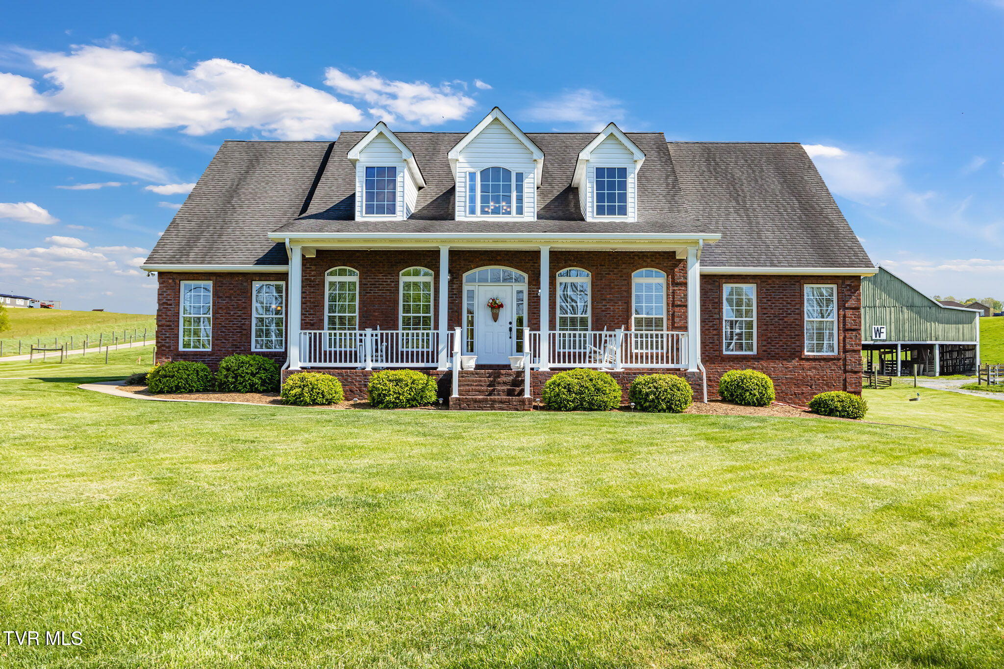 963 Beaver Creek Road Property Photo