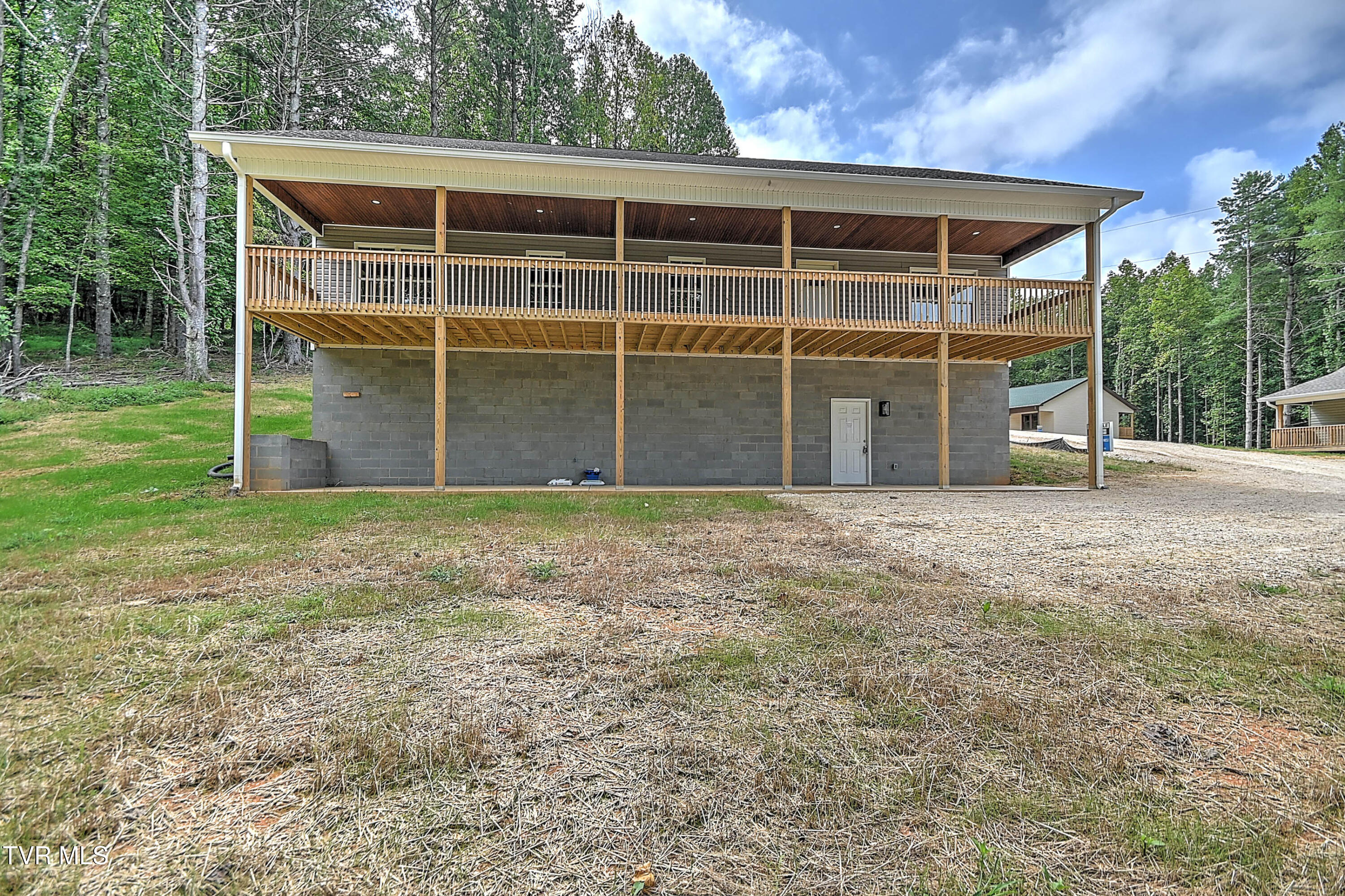 476 Norris Rd ( Bridle Path) Road Property Photo 43