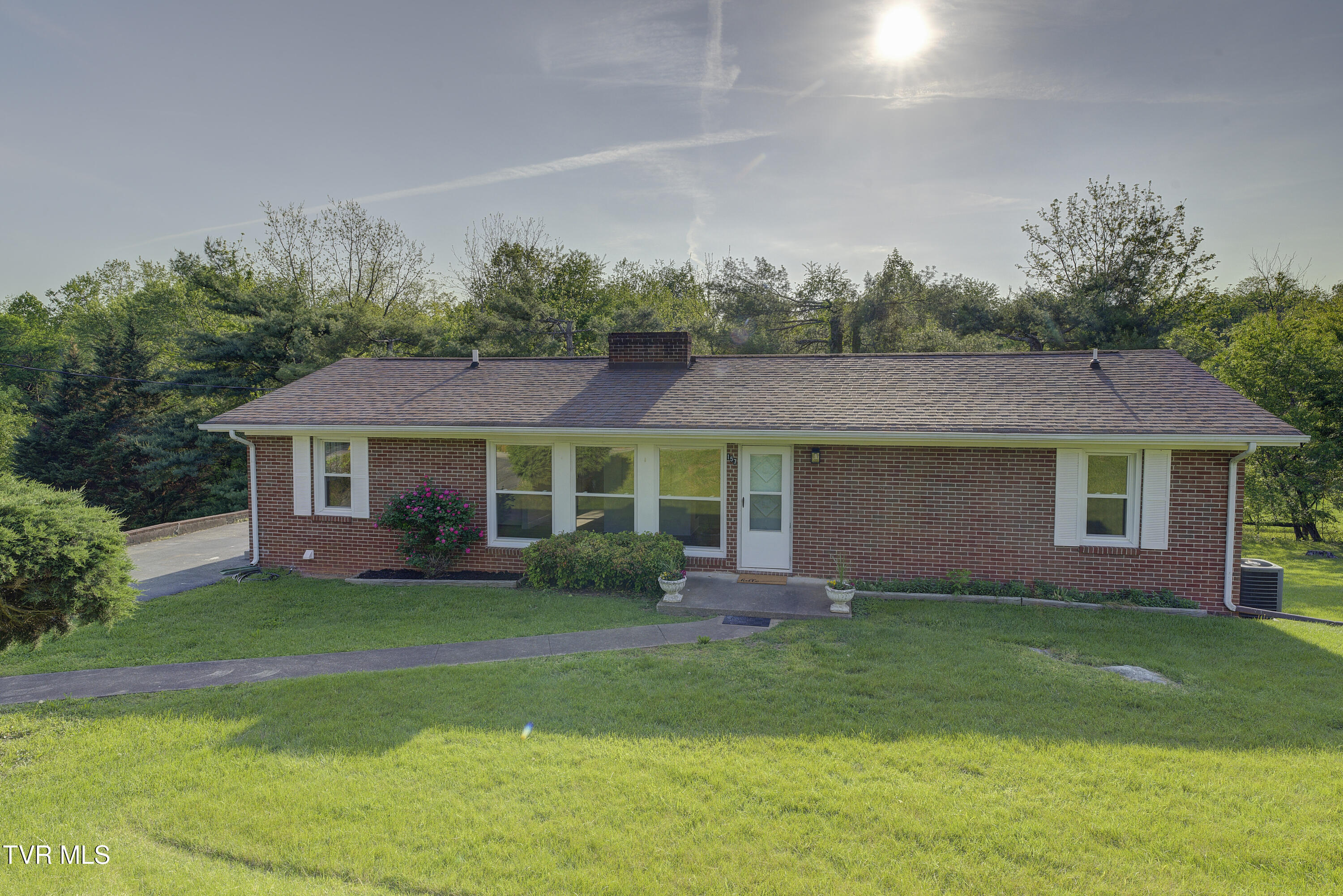 157 Hawk Street Property Photo