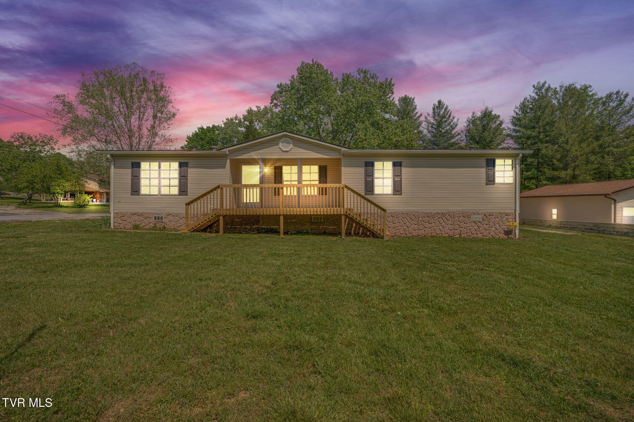 200 Packing House Road Property Photo