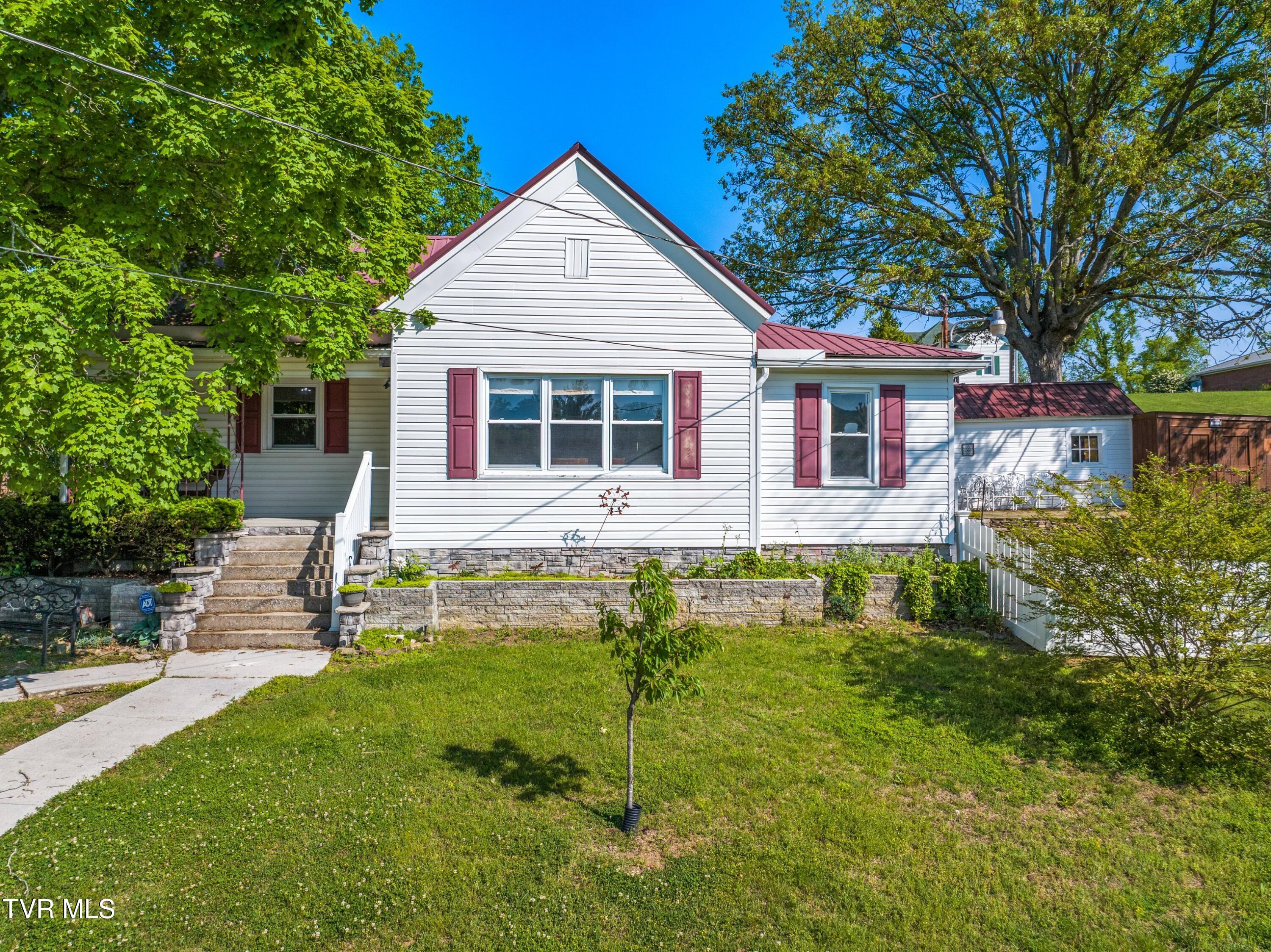 122 Highland Avenue Property Photo