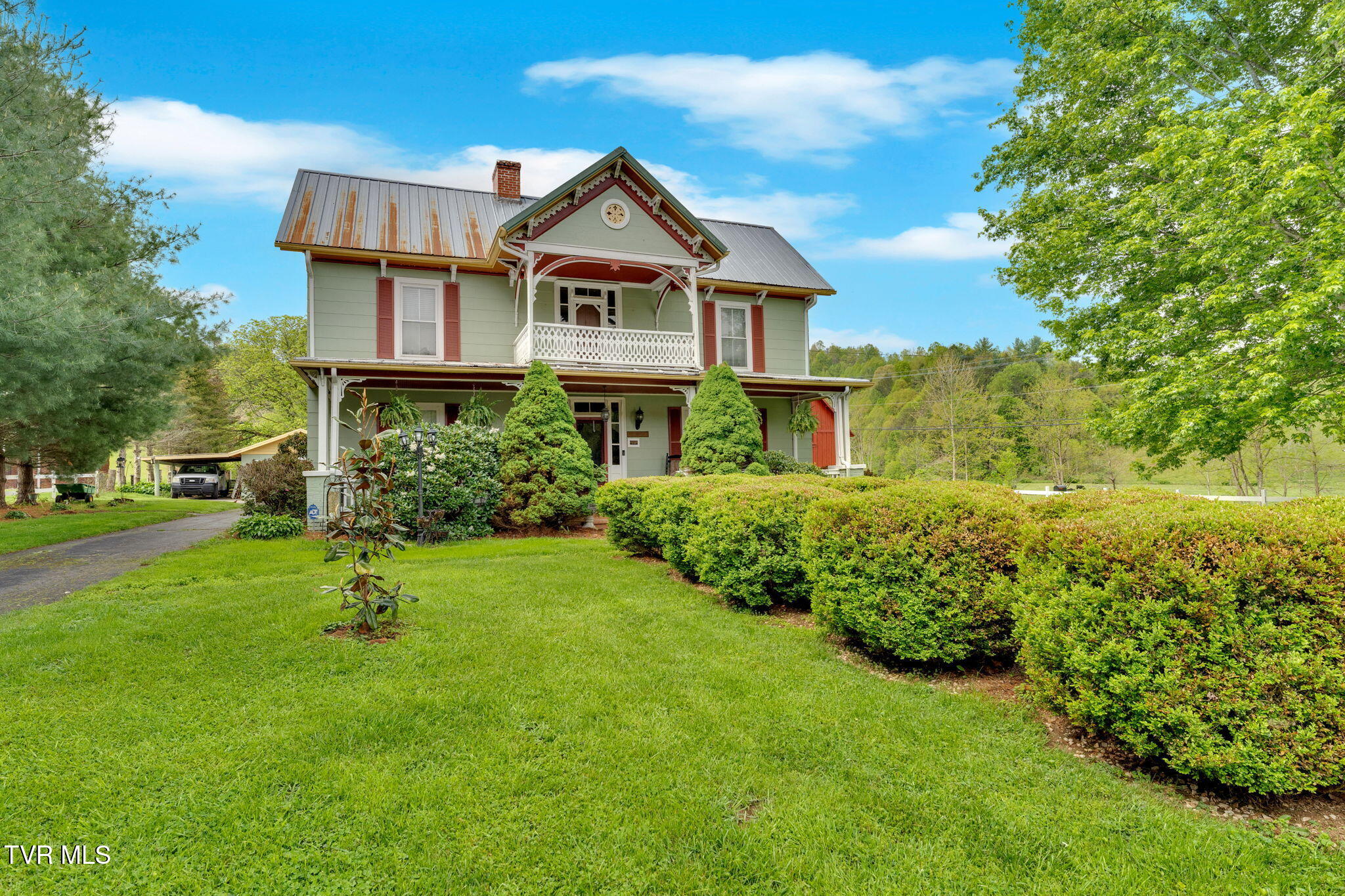 8712 Highway 19-e Property Photo