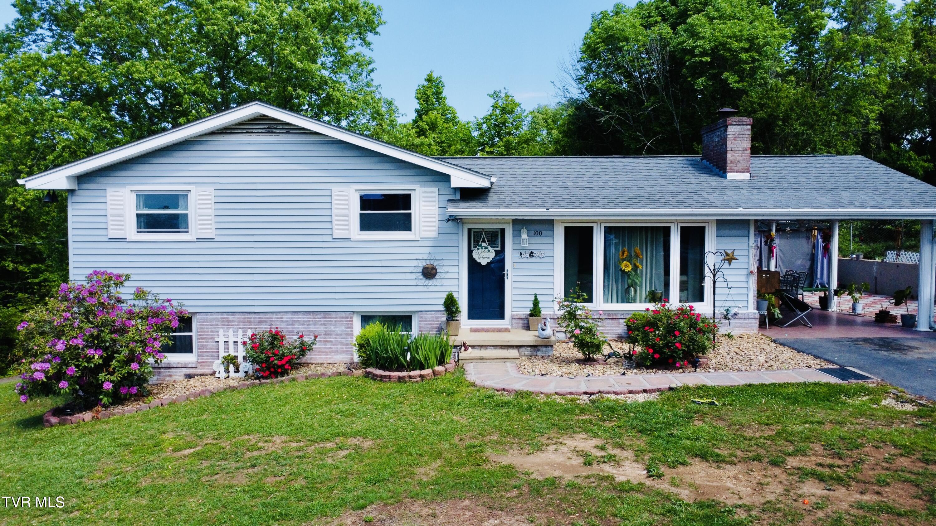 100 Monticello Avenue Property Photo