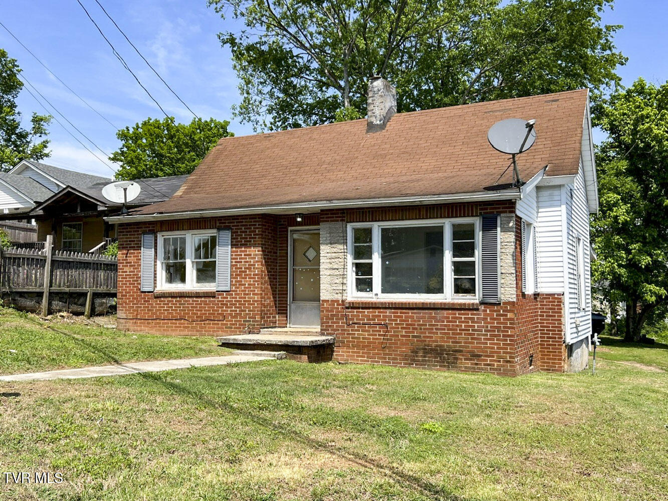 1918 Williams Avenue Property Photo 1