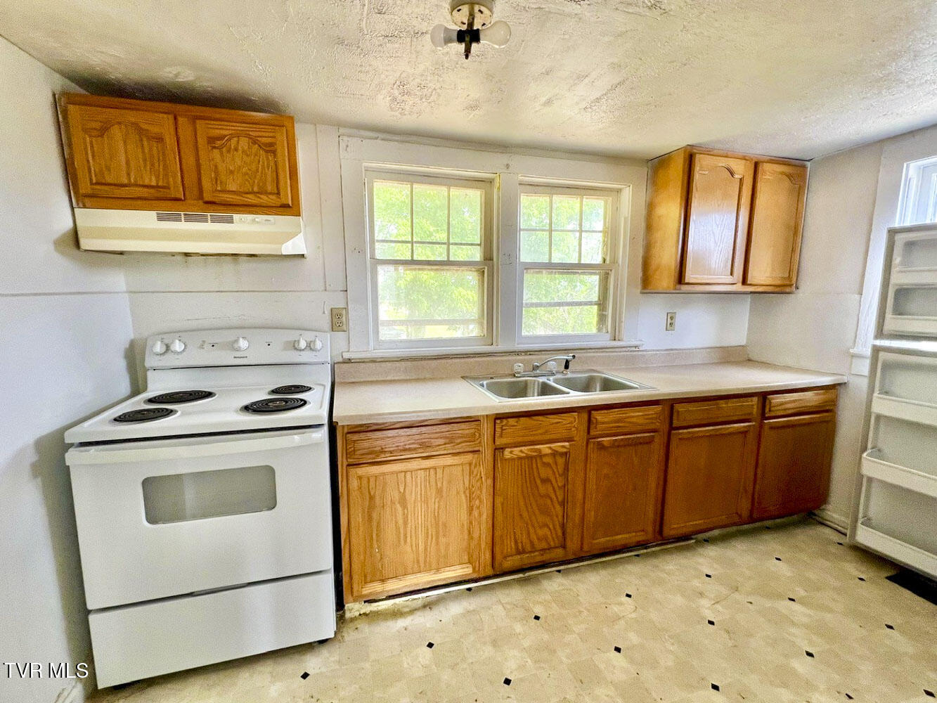 1918 Williams Avenue Property Photo 17