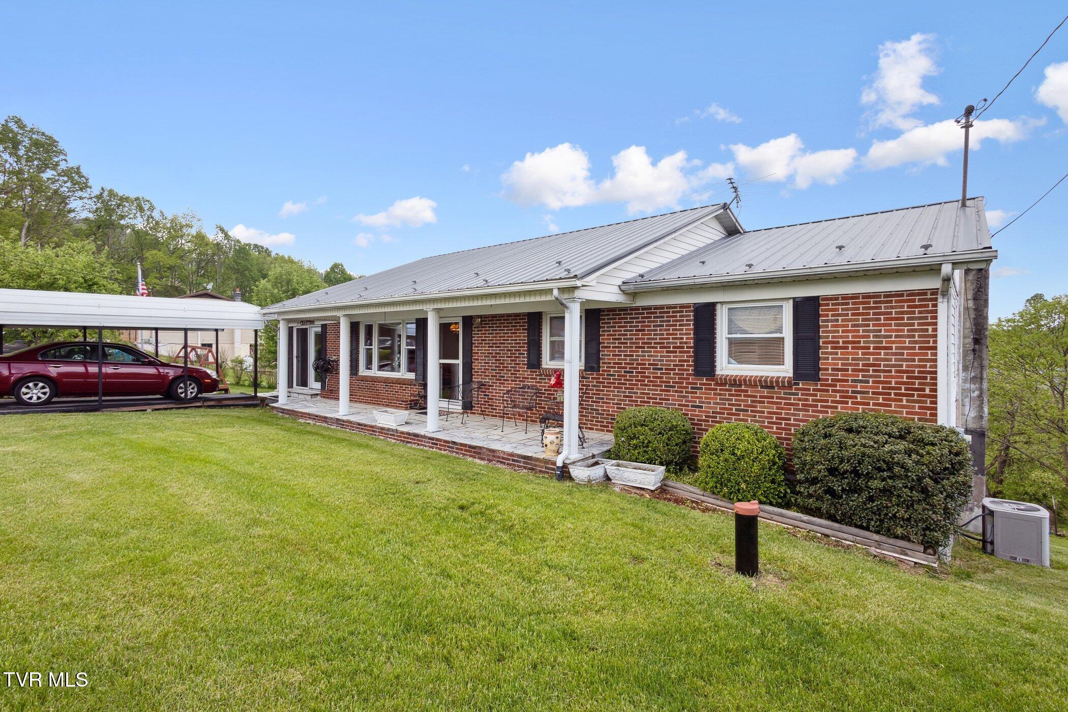 221 Locust Lane Property Photo