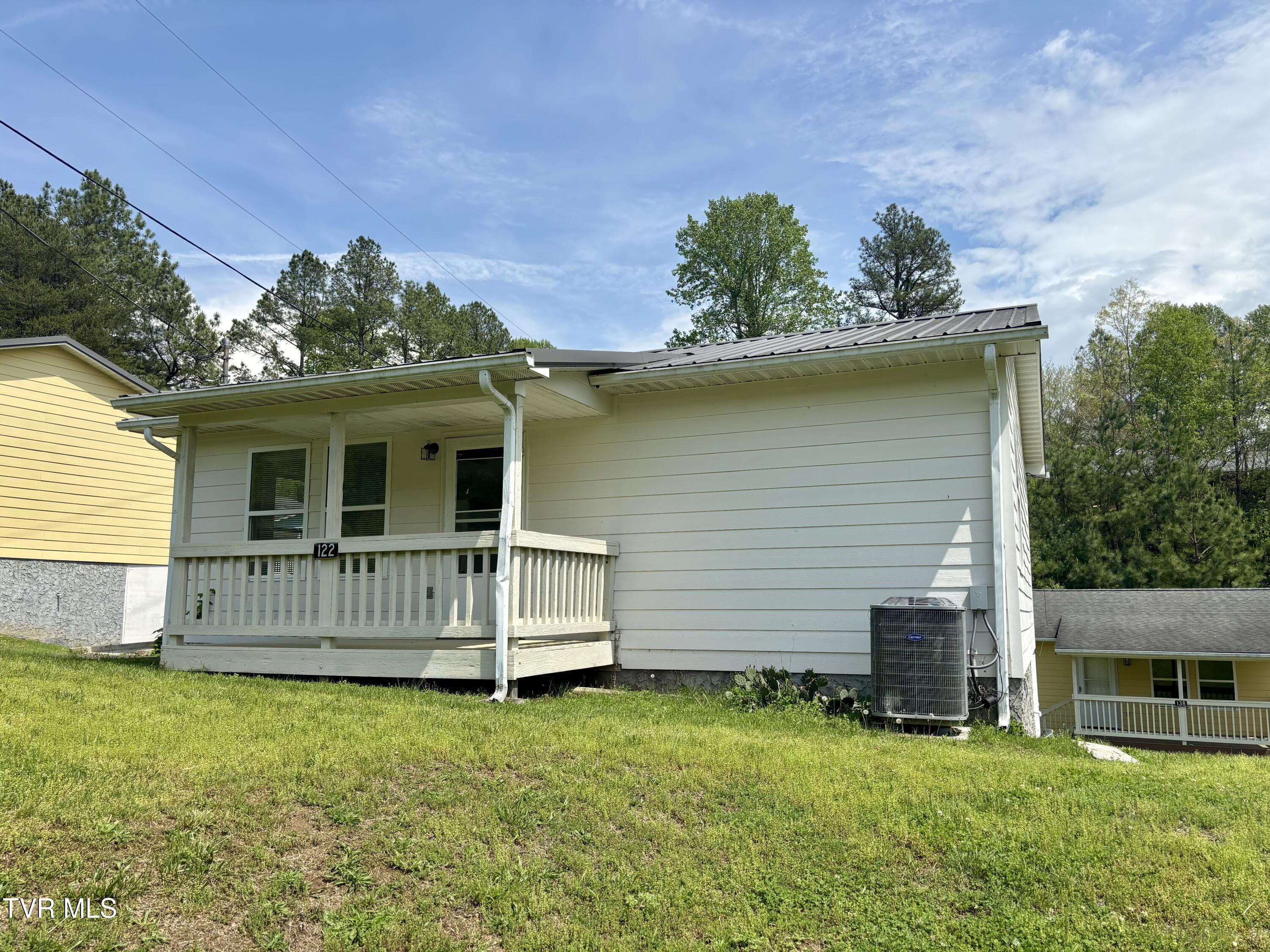 122 Kitty Cole Lane Property Photo 1