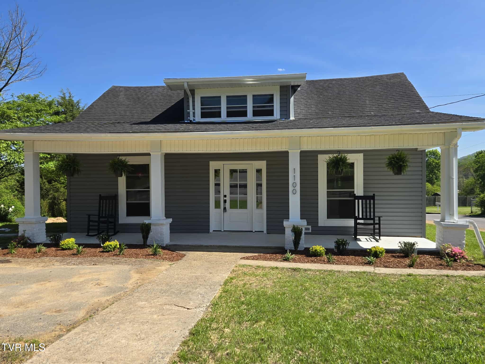 1100 King Springs Road Property Photo