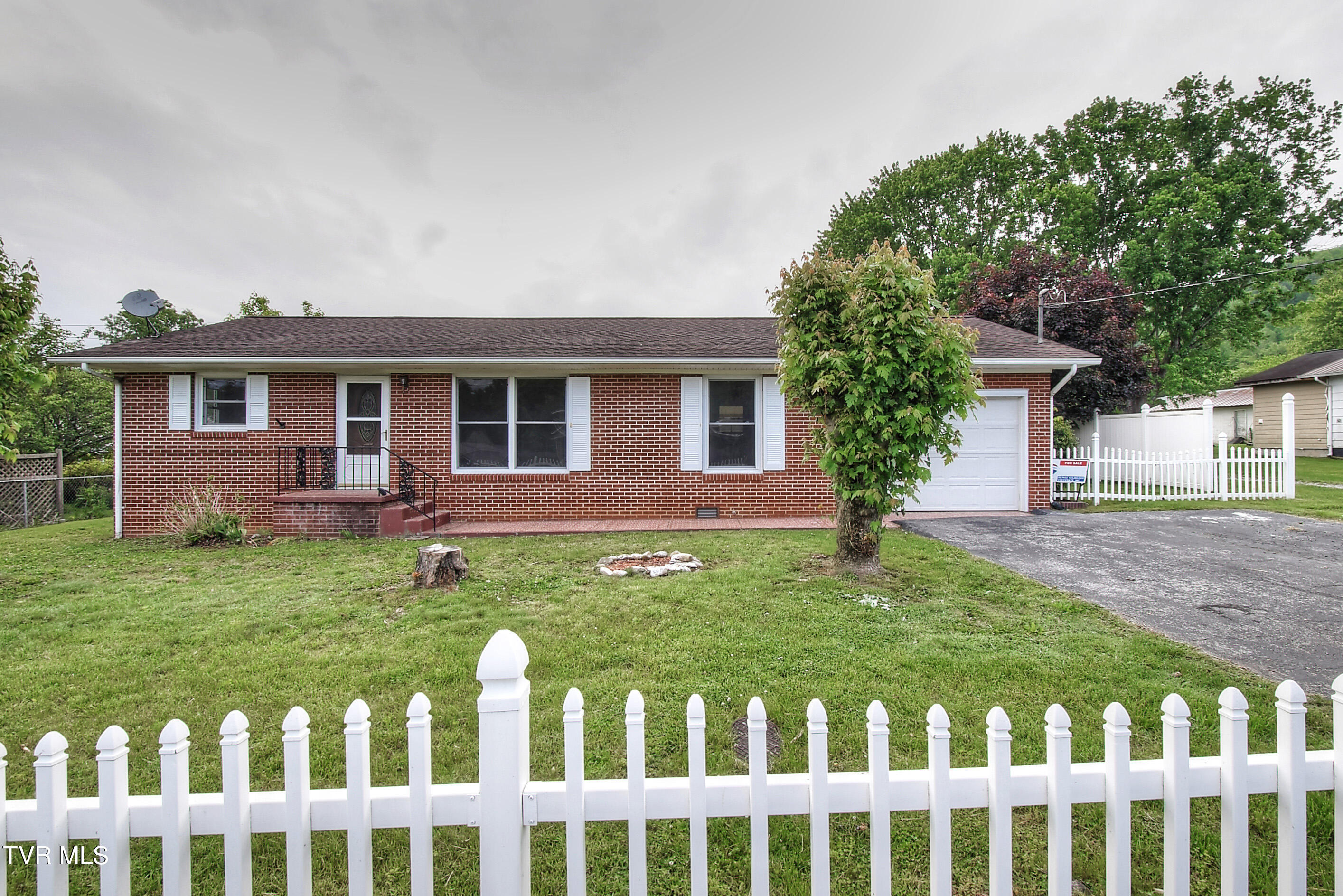 106 Parsley Street Property Photo