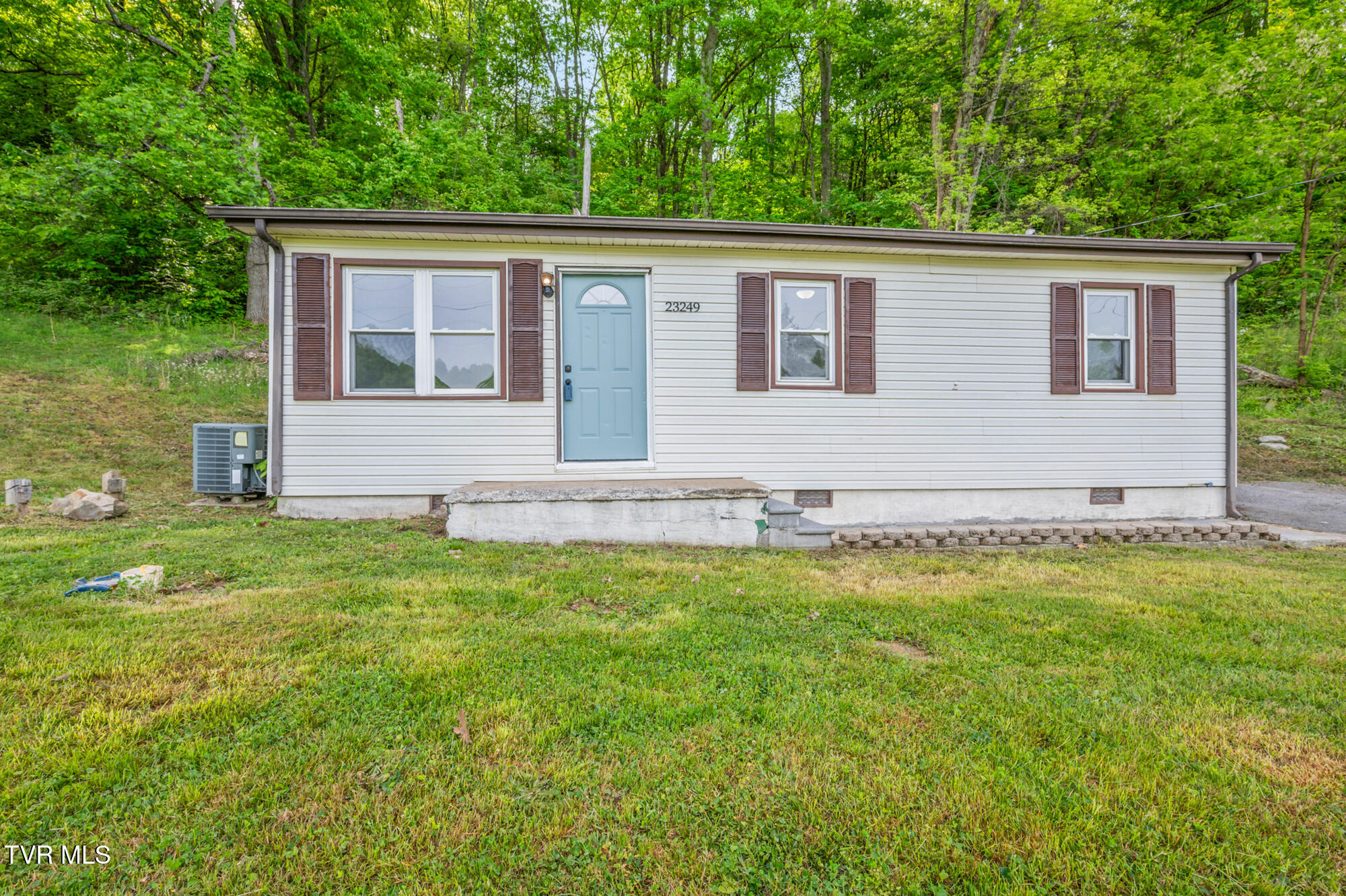 23249 Mary's Chapel Road Property Photo