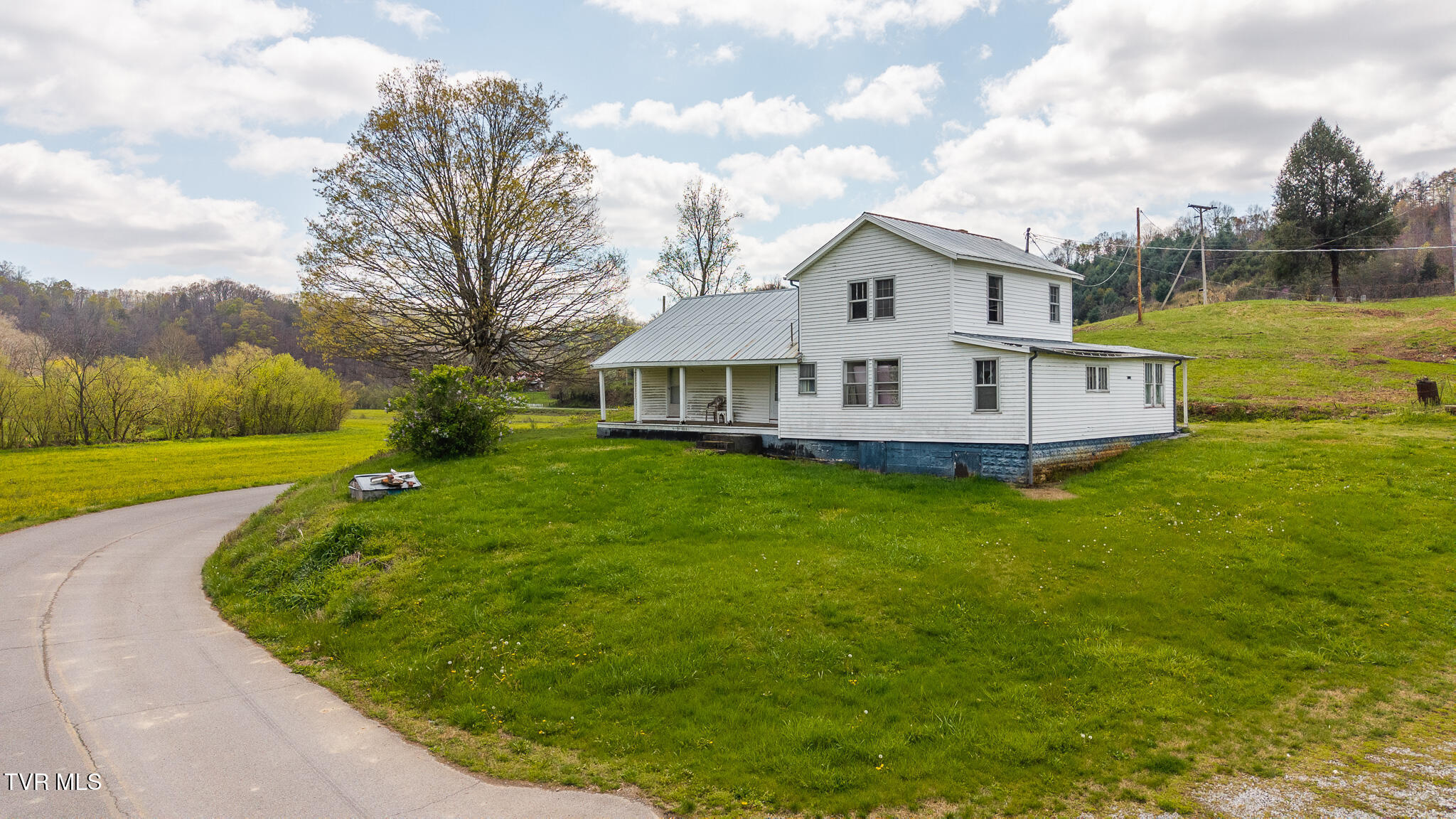 1025 Livesay Chapel Road Property Photo