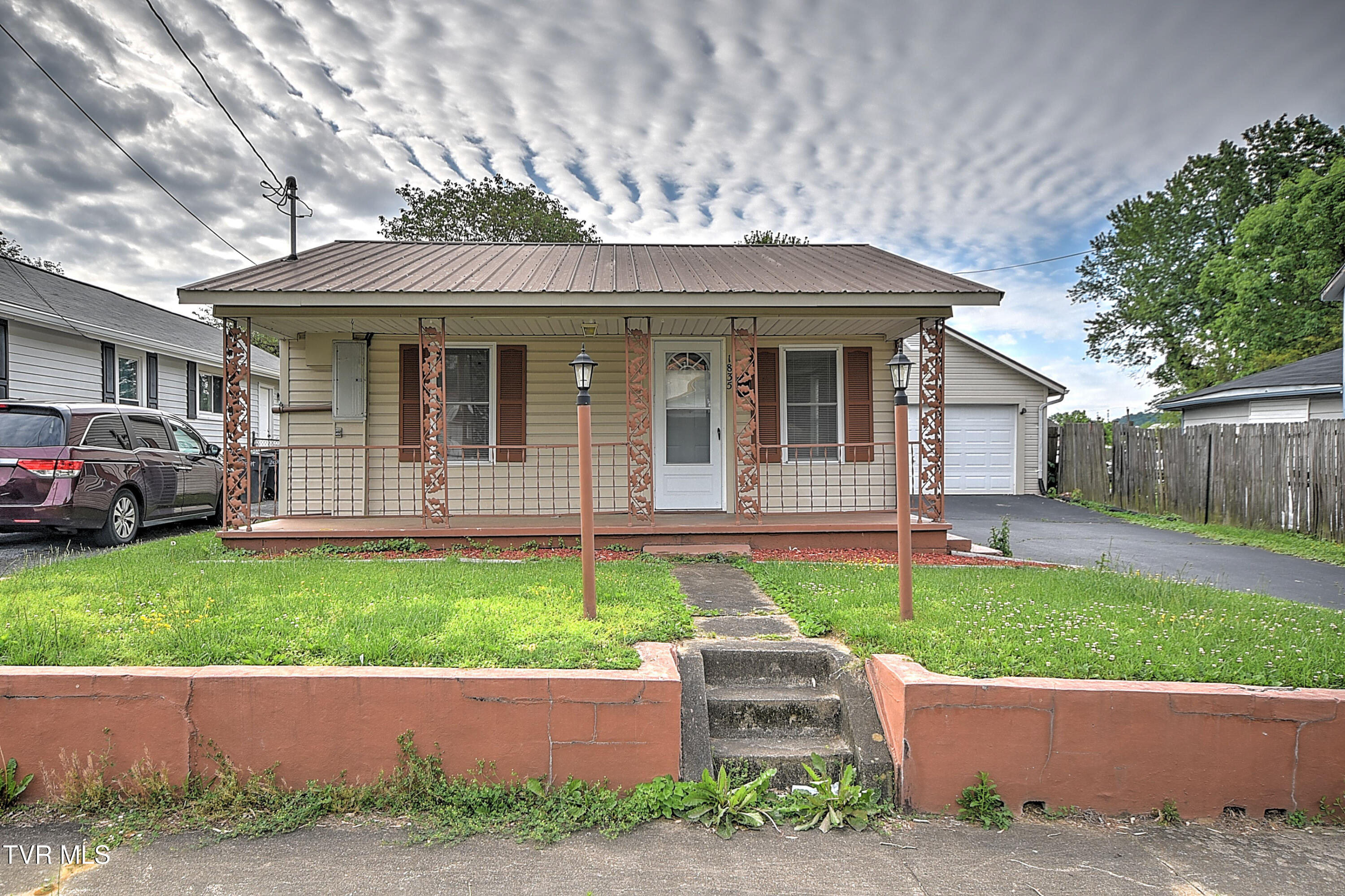 1835 Highland Street Property Photo