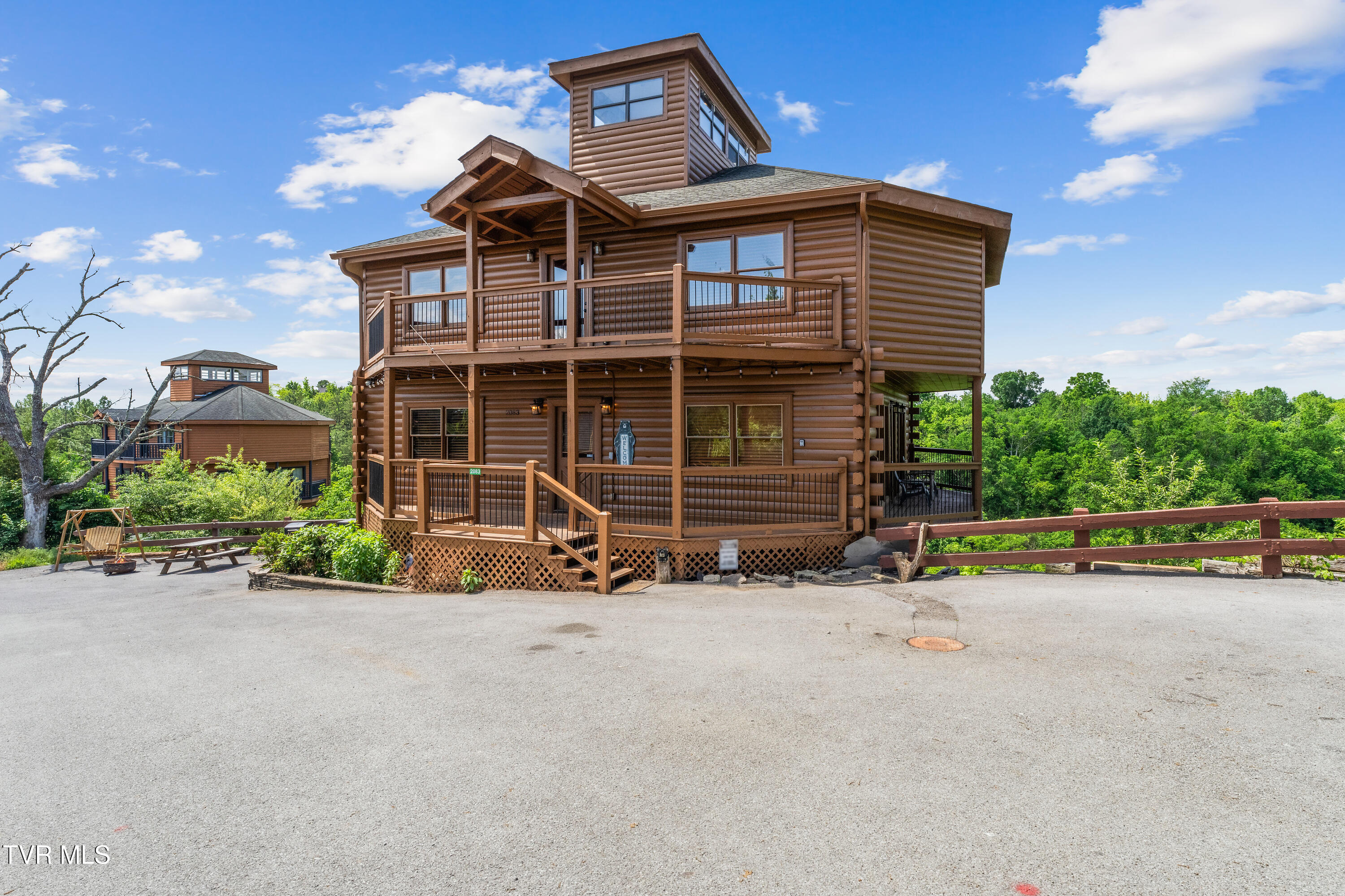 2083 Kerr Rd Property Photo 1